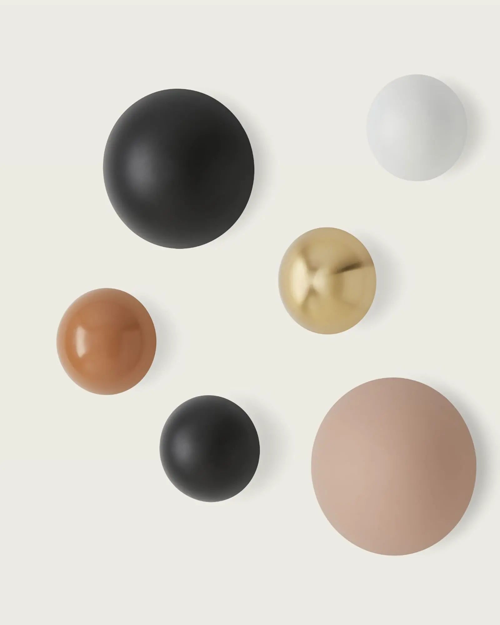 Altun contemporary curved disc wall light various colors and sizes