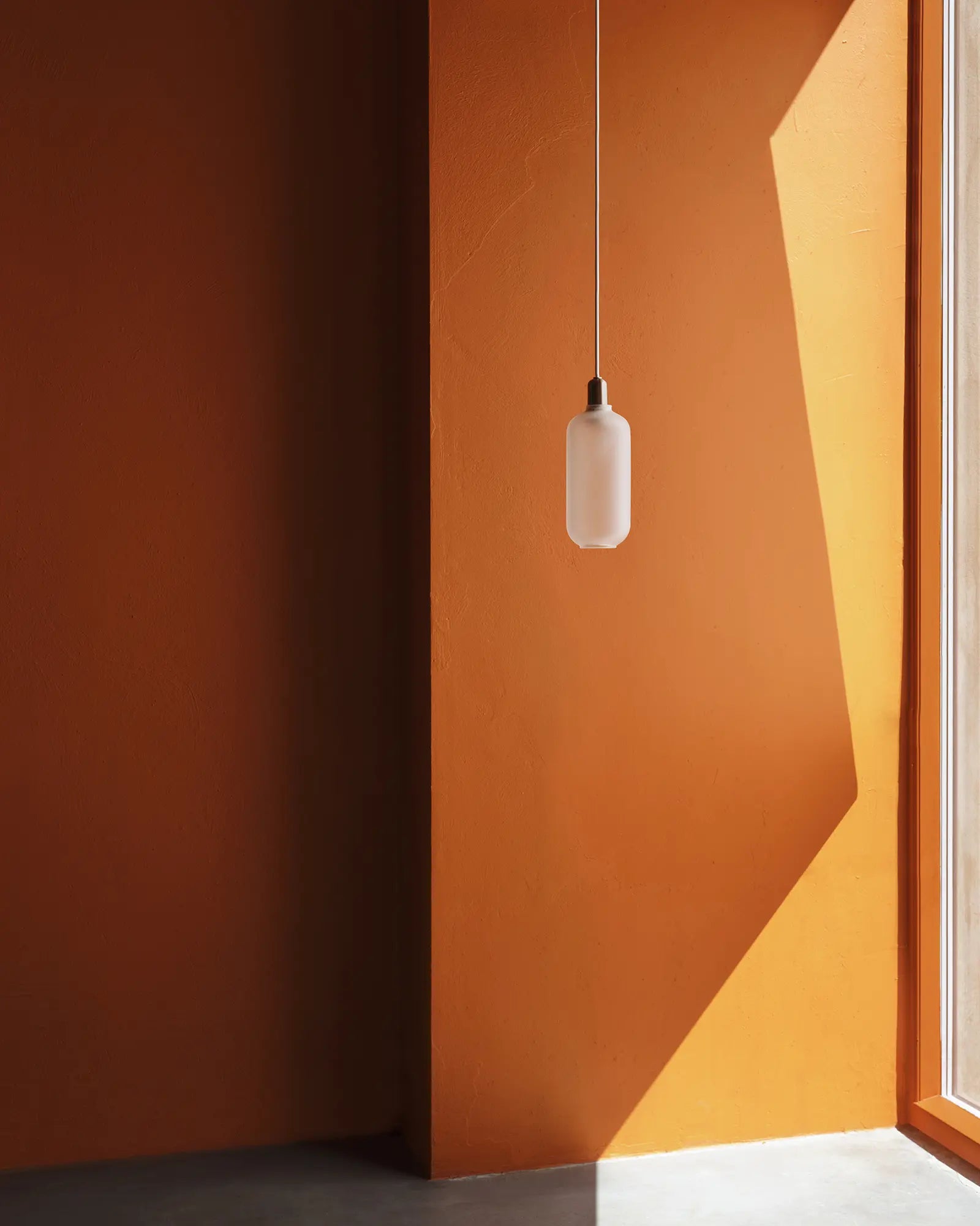 amp pendant light
