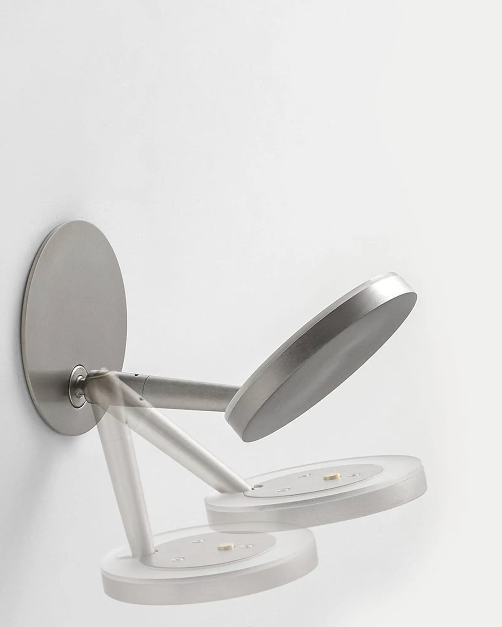 Bella Wall Light