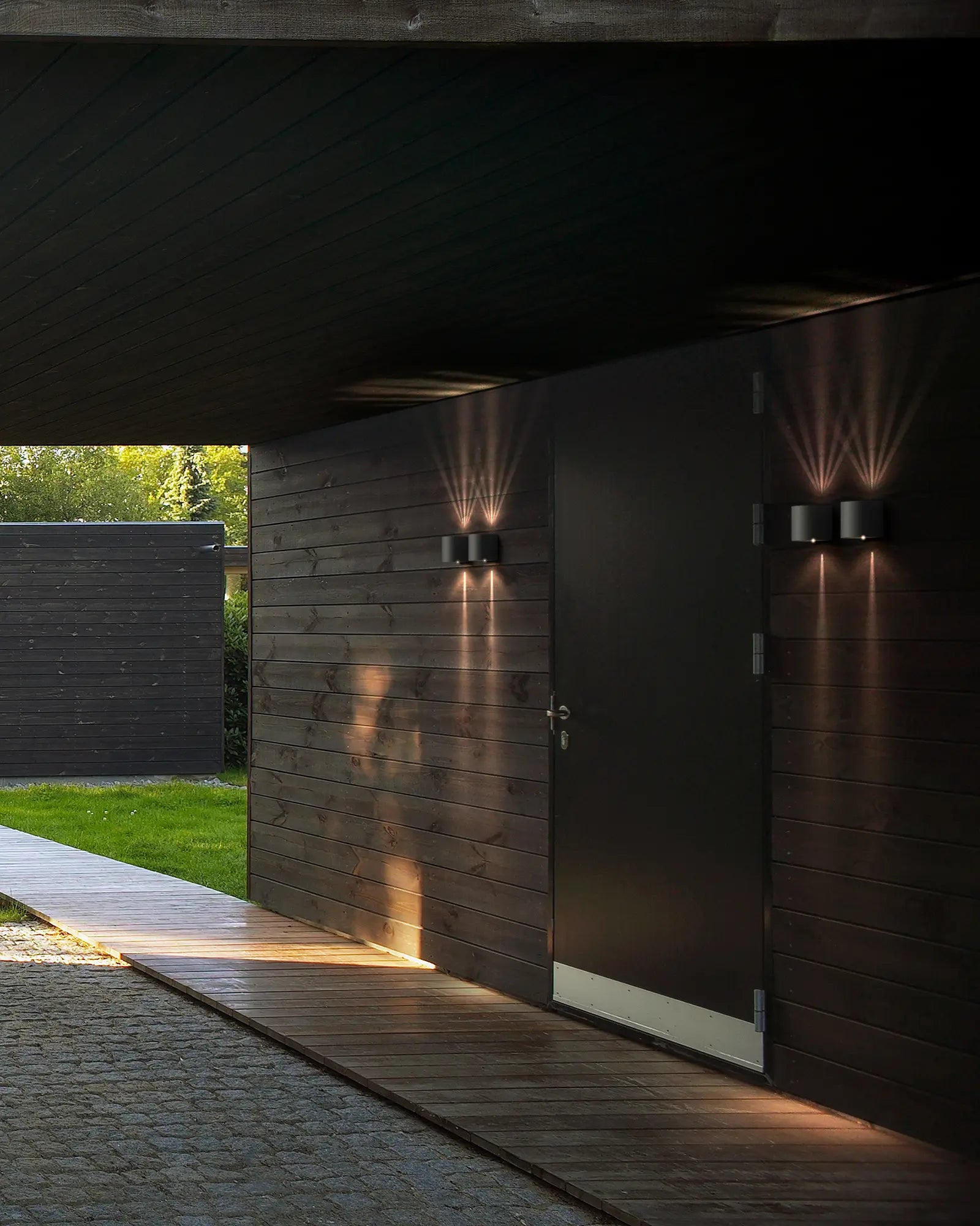 Canto 2 small minimal Scandinavian up and down light on cladded wall cluster