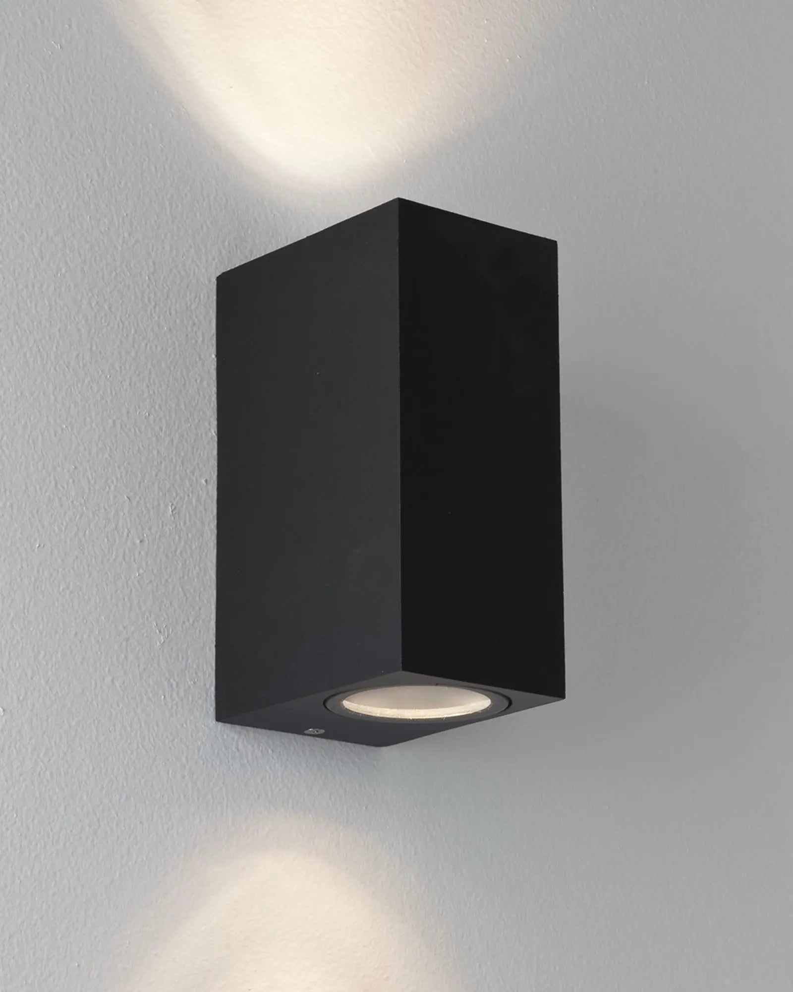 chios outdoor up and down wall light black