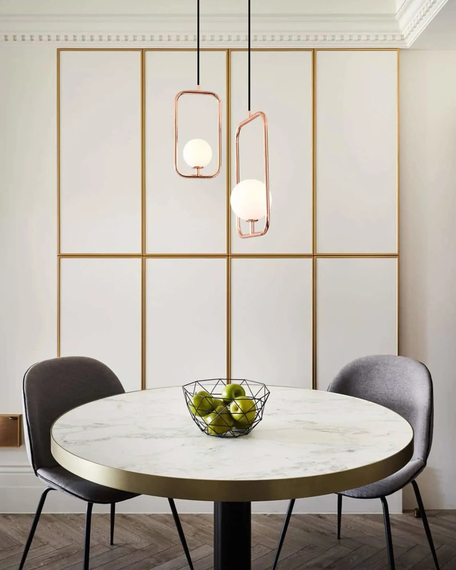 Sircle blown glass pendant light cluster above table