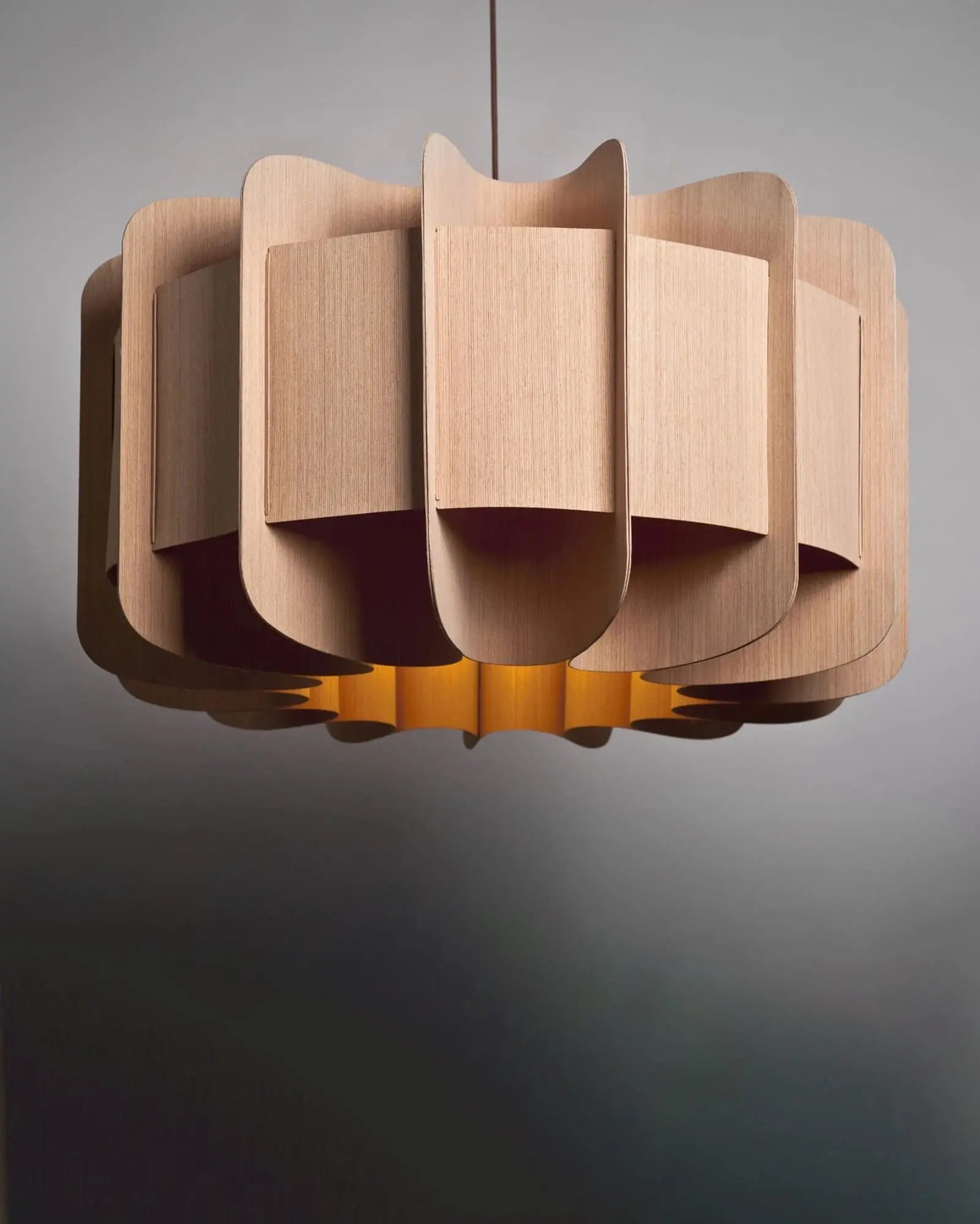 Clarissa veneer pendant light