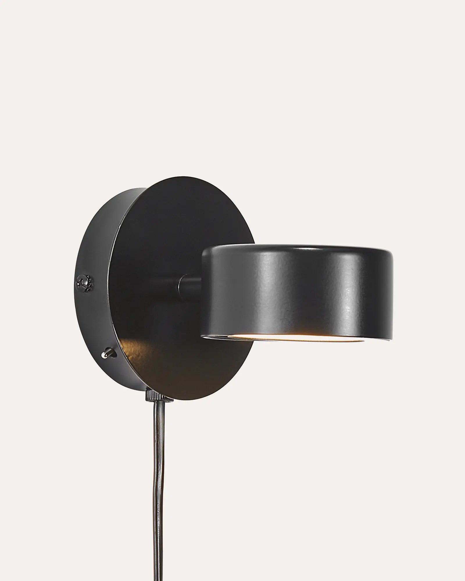 Clyde minimal Wall Light