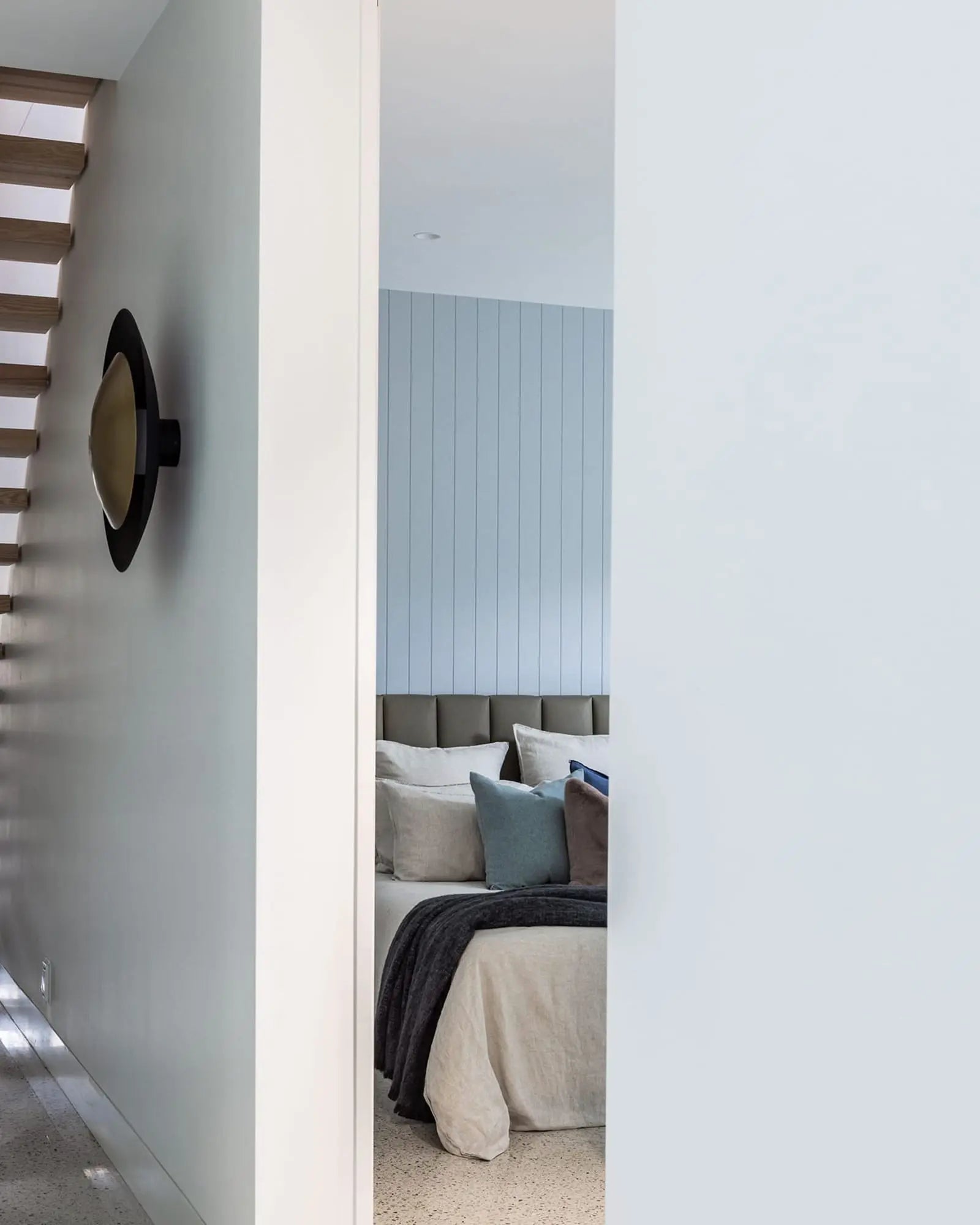 Coss Wall Light