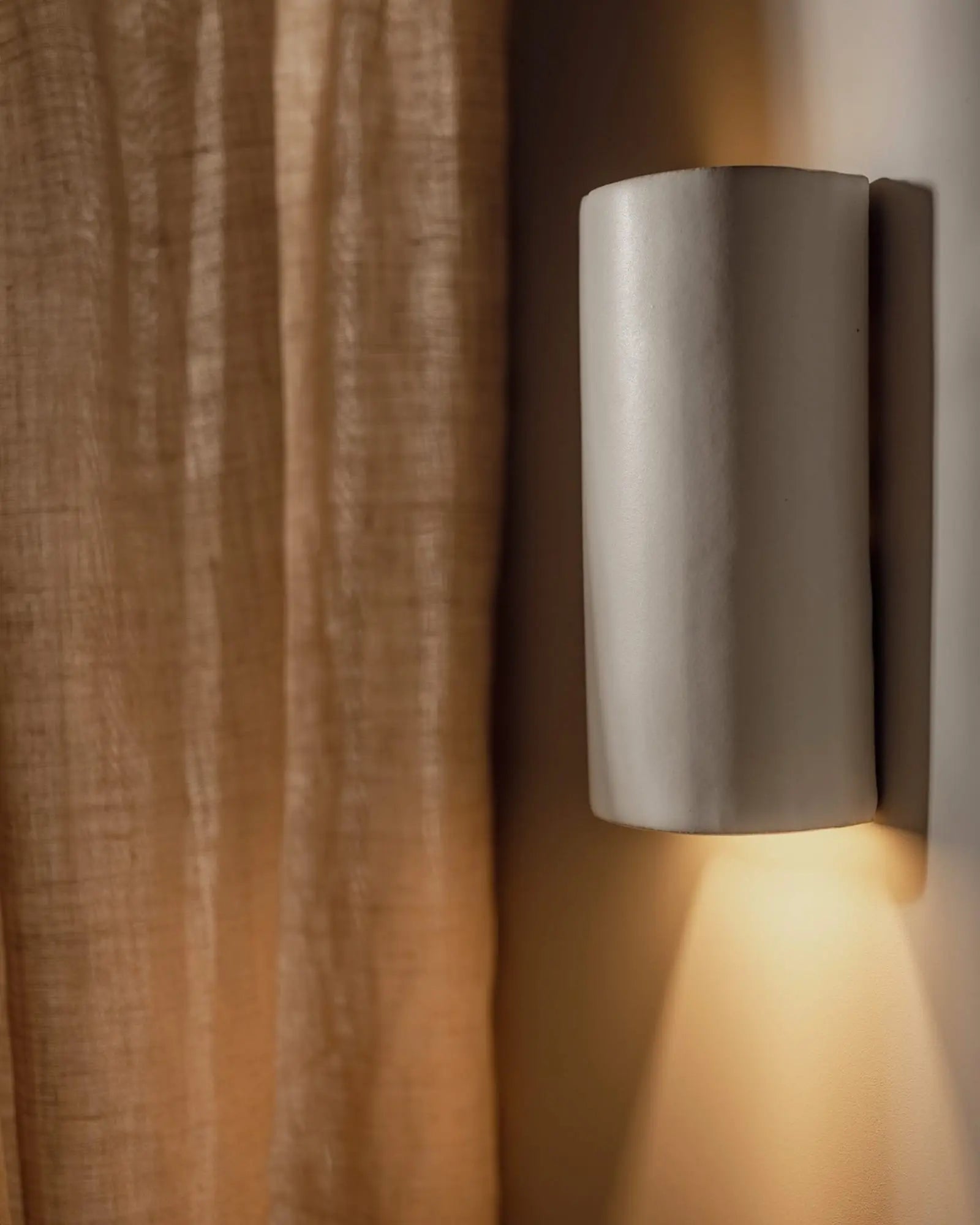 Down Ceramic indoor wall light