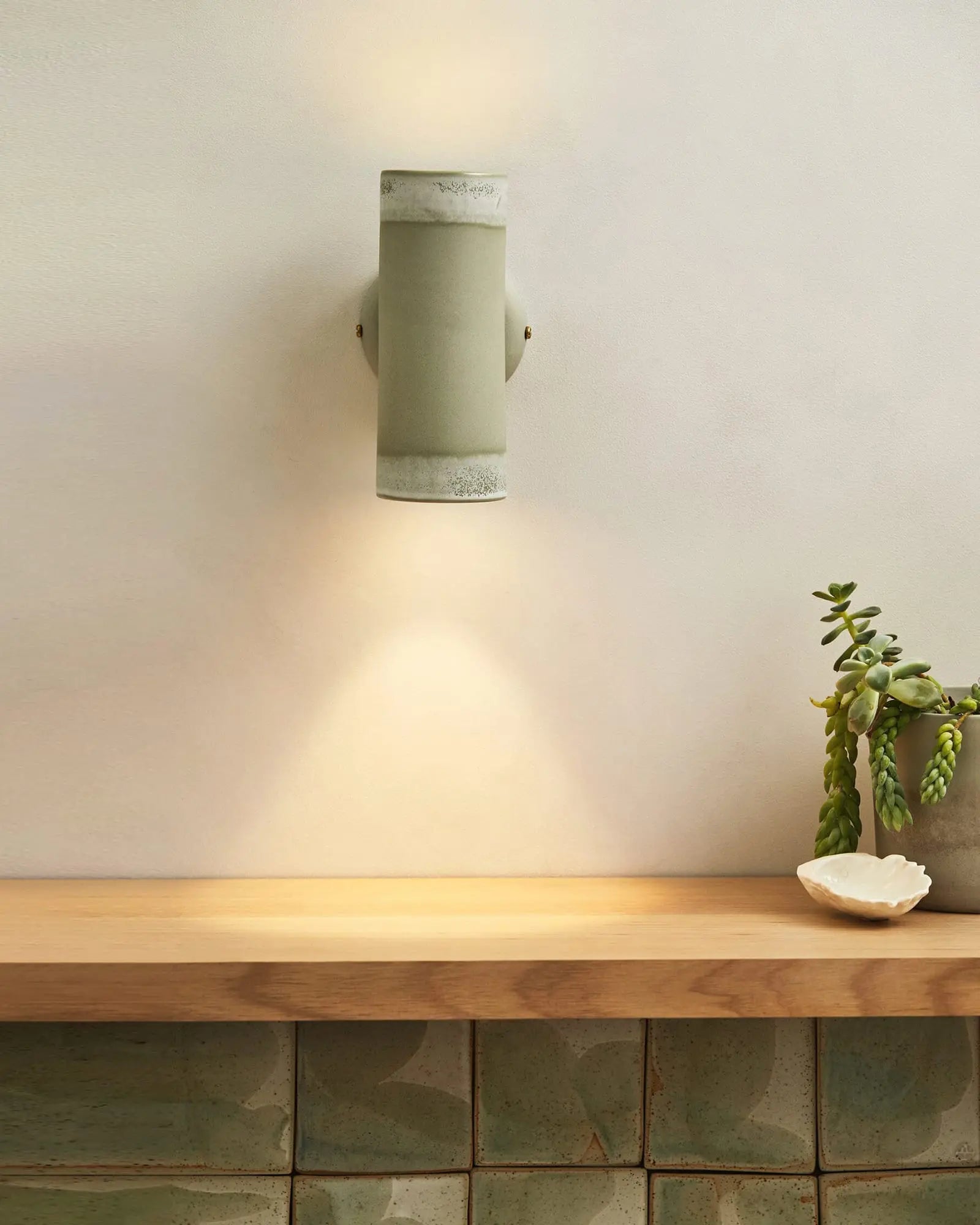 Eos Wall Light