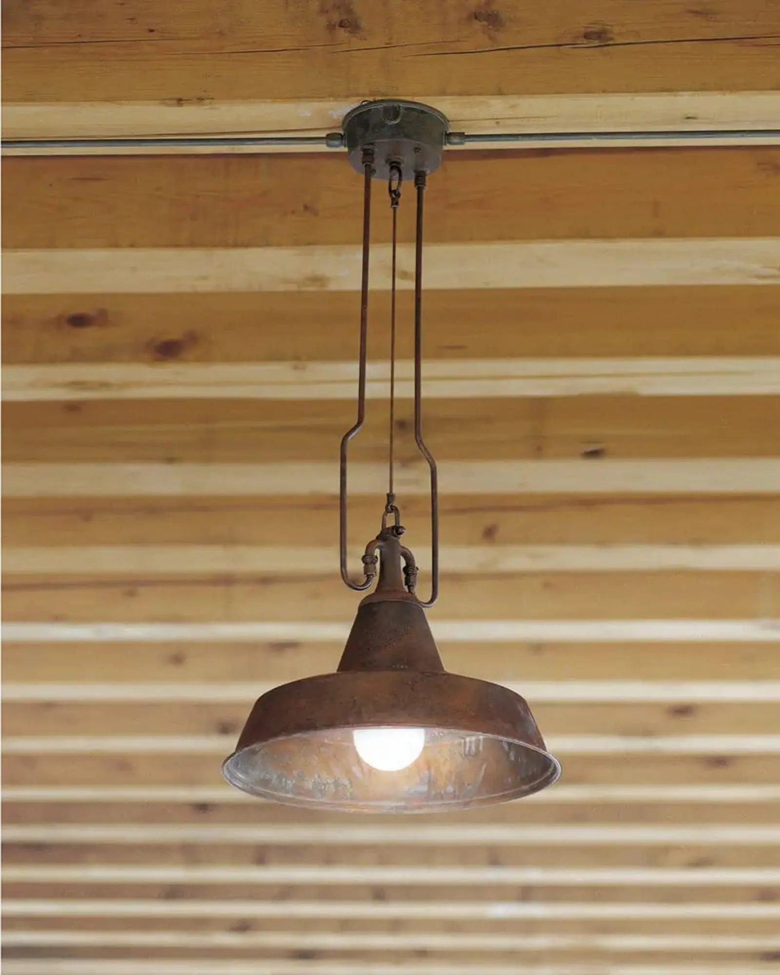 Fonderia industrial italian pendant light