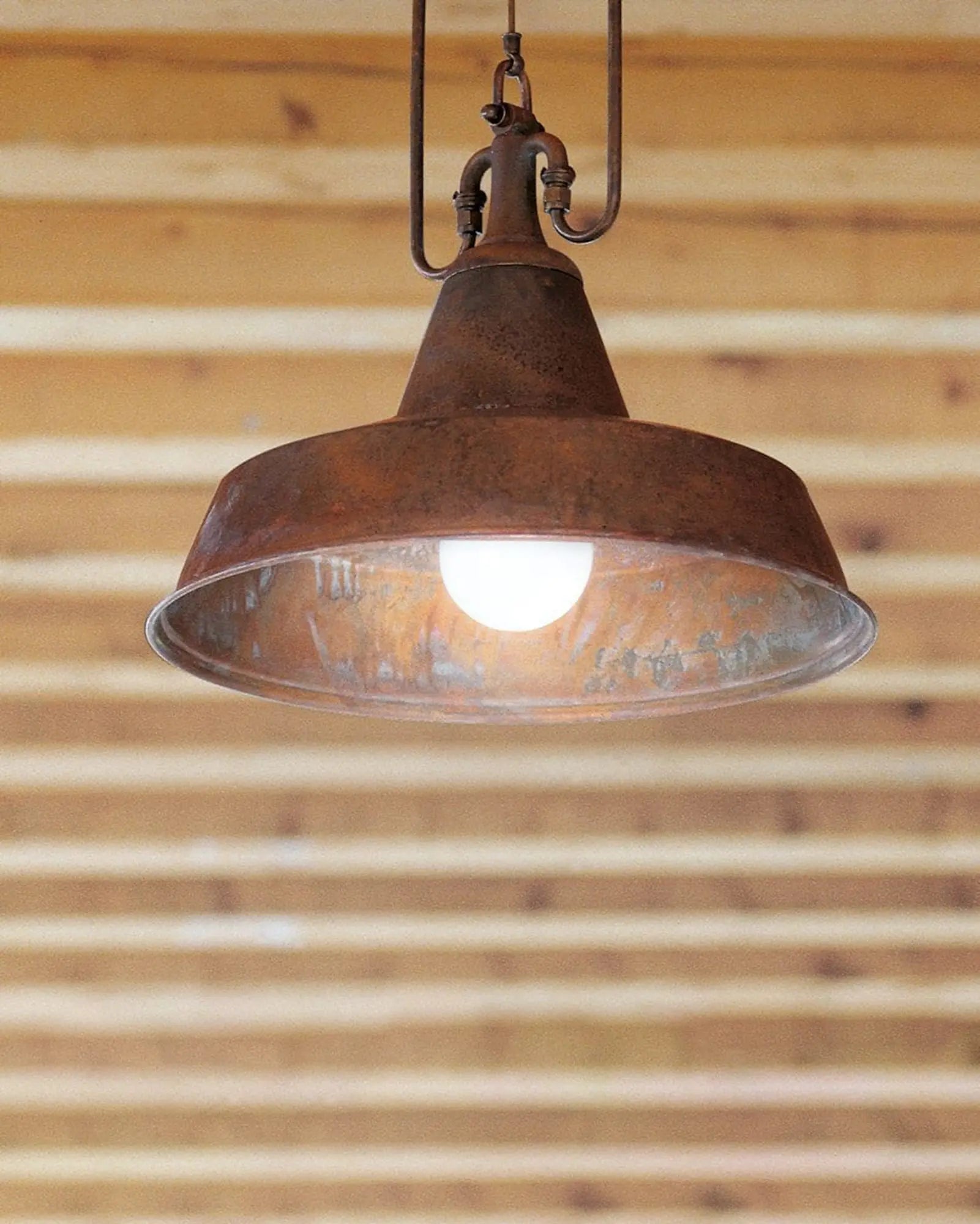 Fonderia industrial italian pendant light