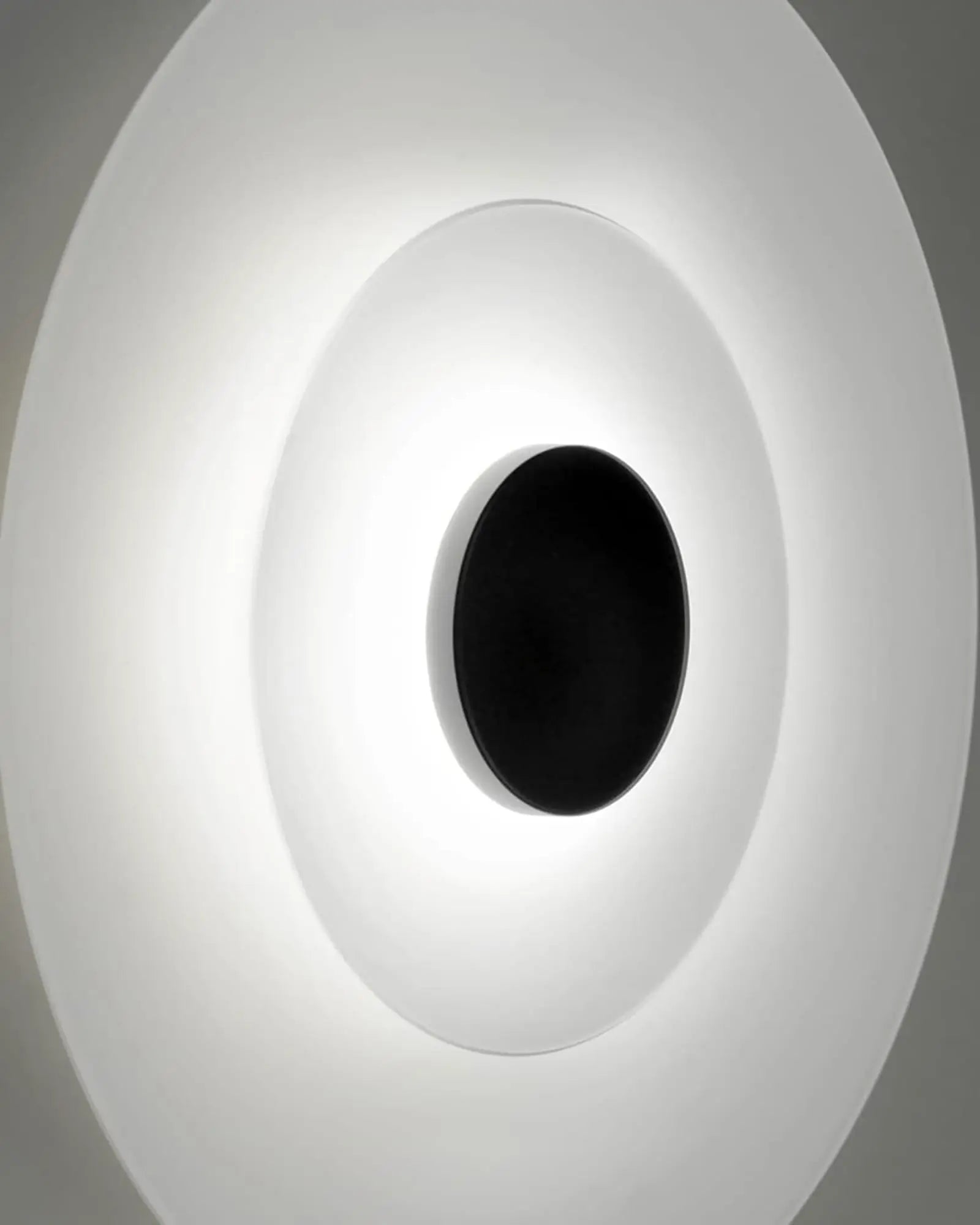 Halos disc minimal wall light