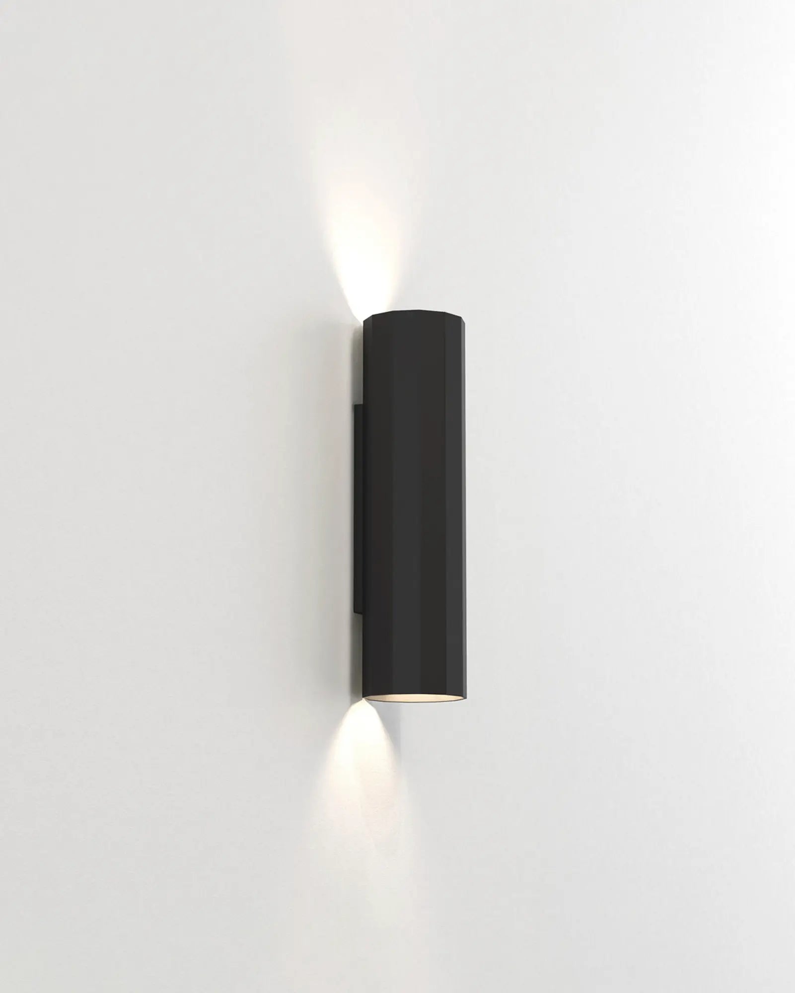 Hashira contemporary wall light black