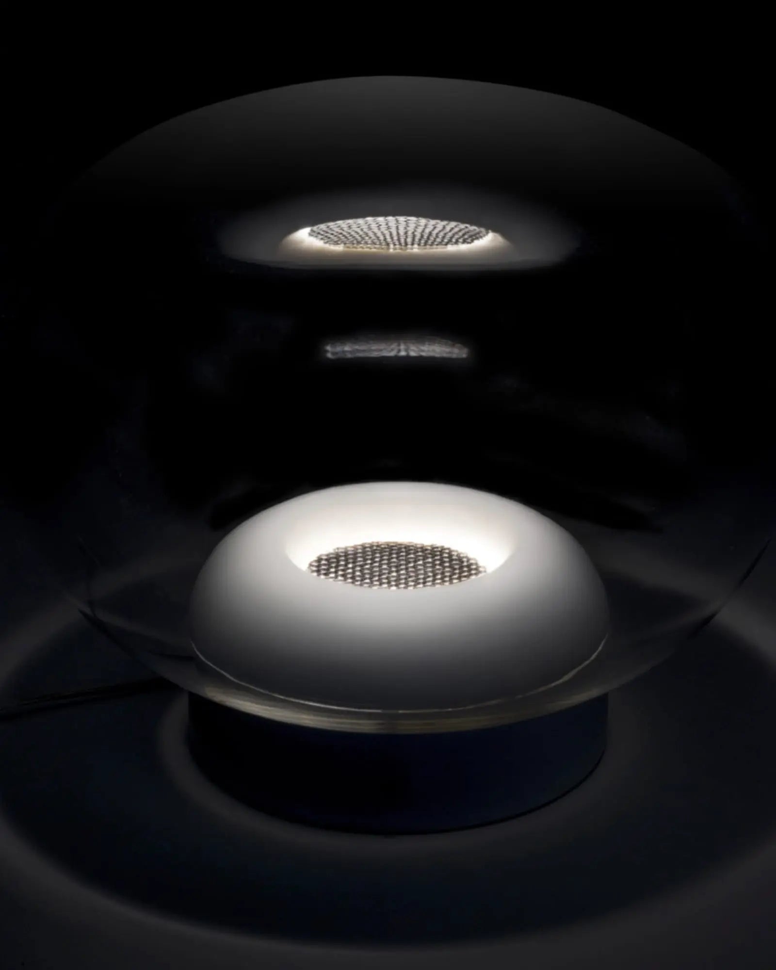 La Mariee blown glass table lamp