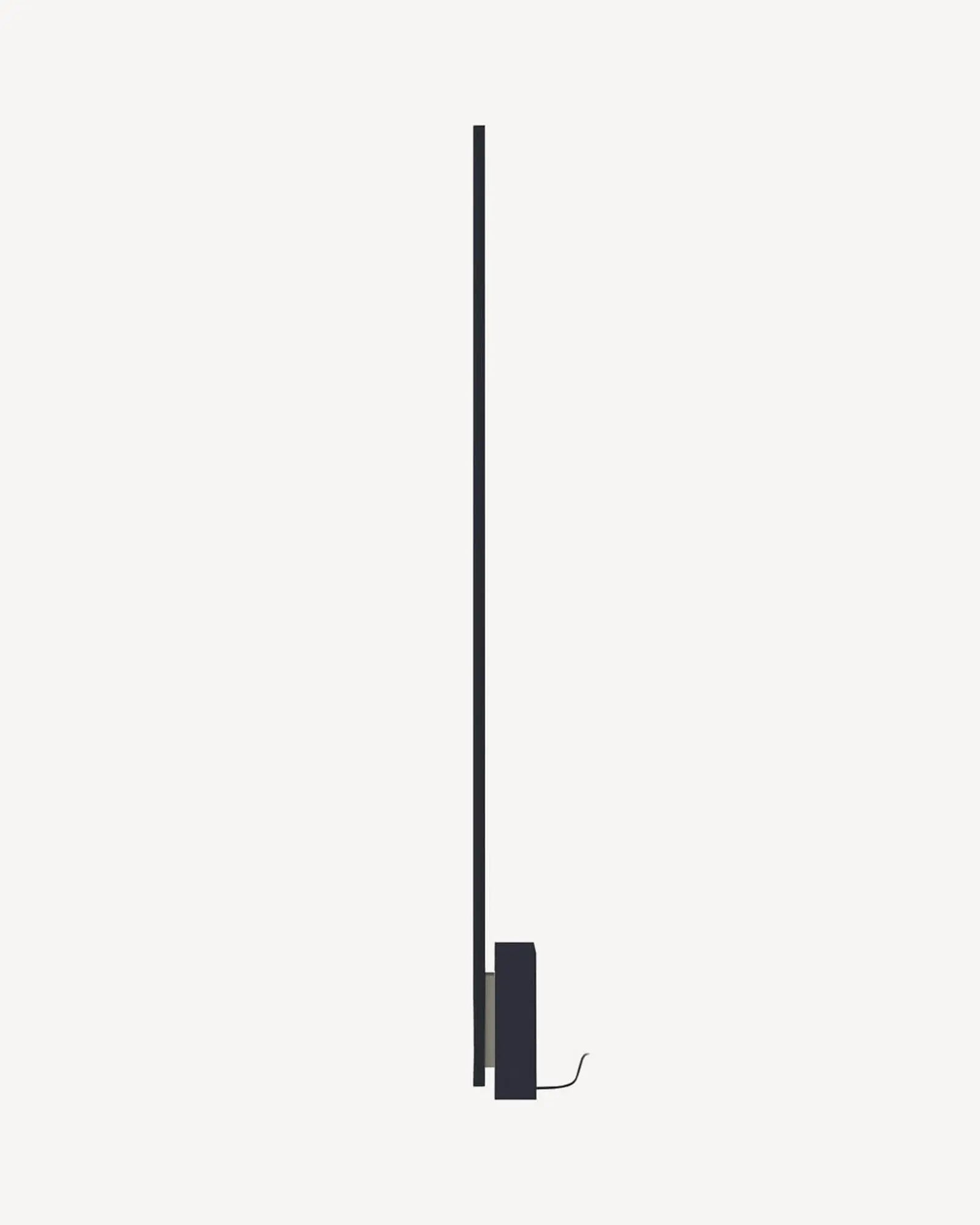 Linescapes modern LED floor lamp black