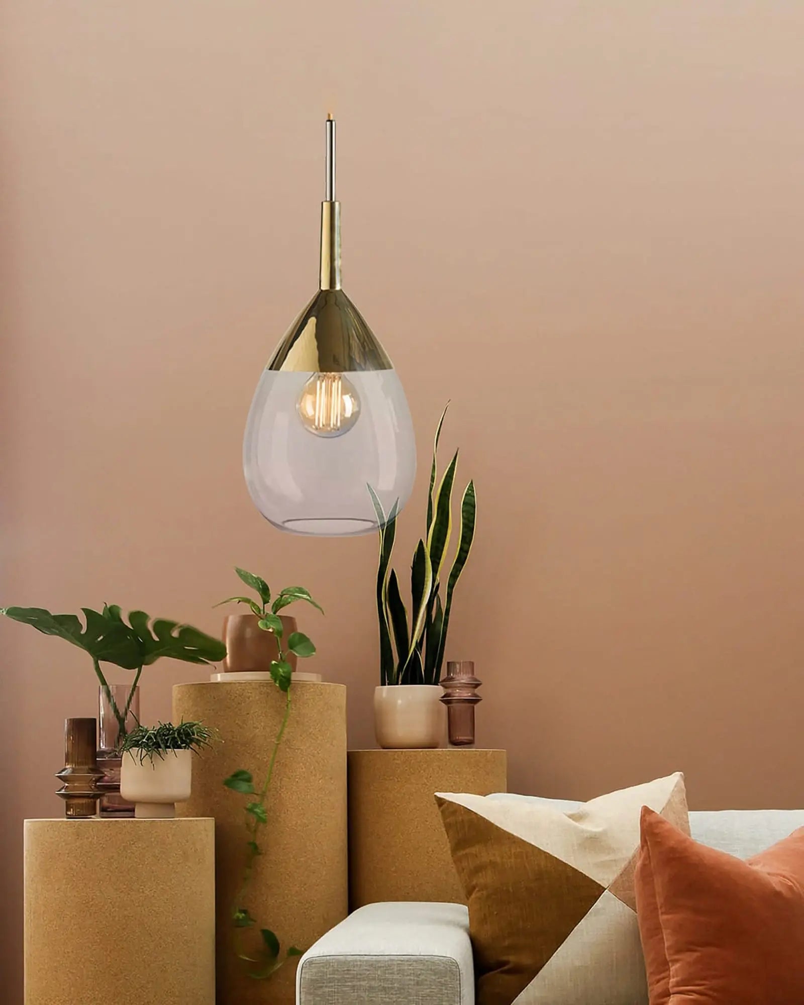 Lute Pendant Light