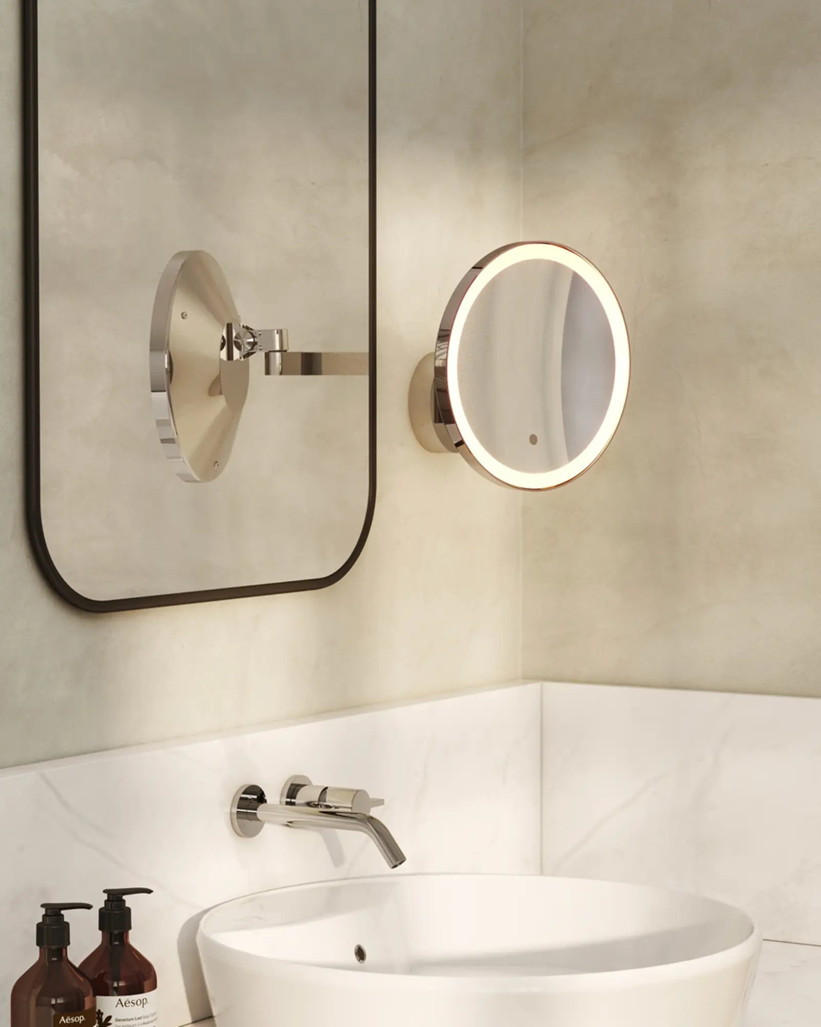 Nagoya magnifyng mirror with makeup light in a bathroom