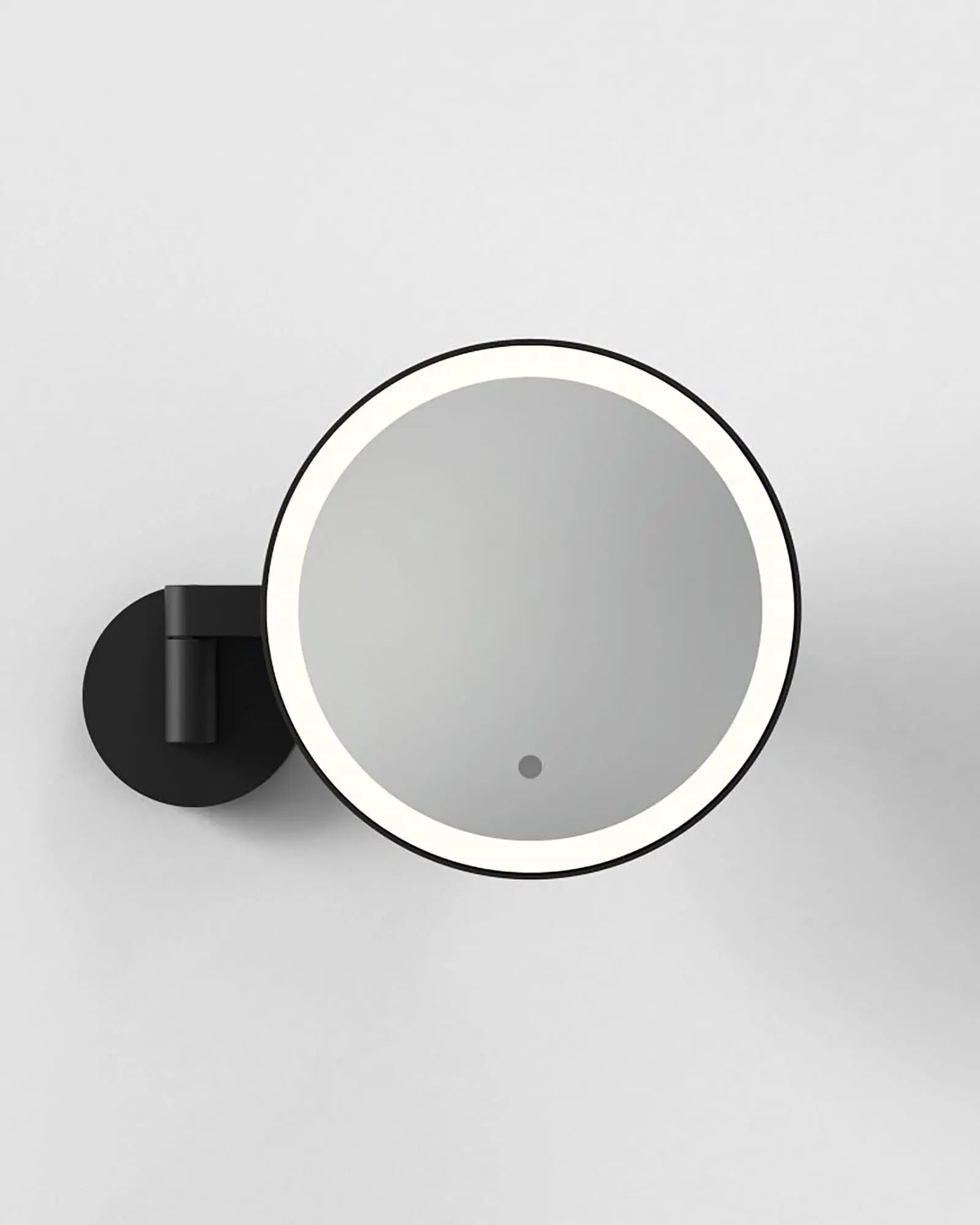 Nagoya magnifyng mirror with makeup light black