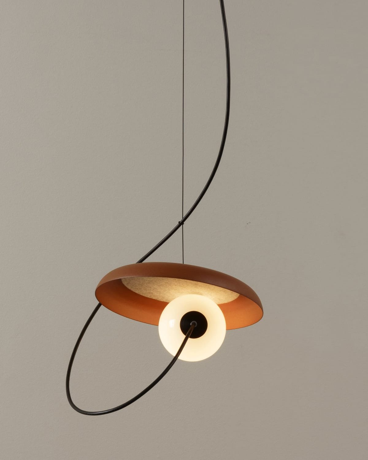 Wire Pendant Light