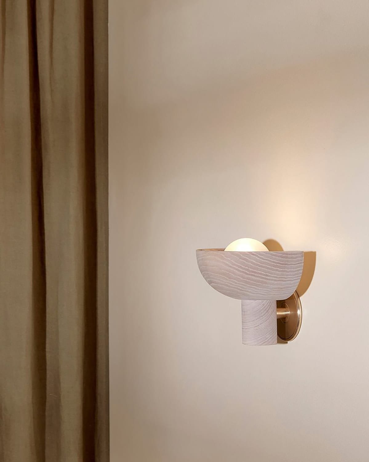 Selene Uplight Wall Light