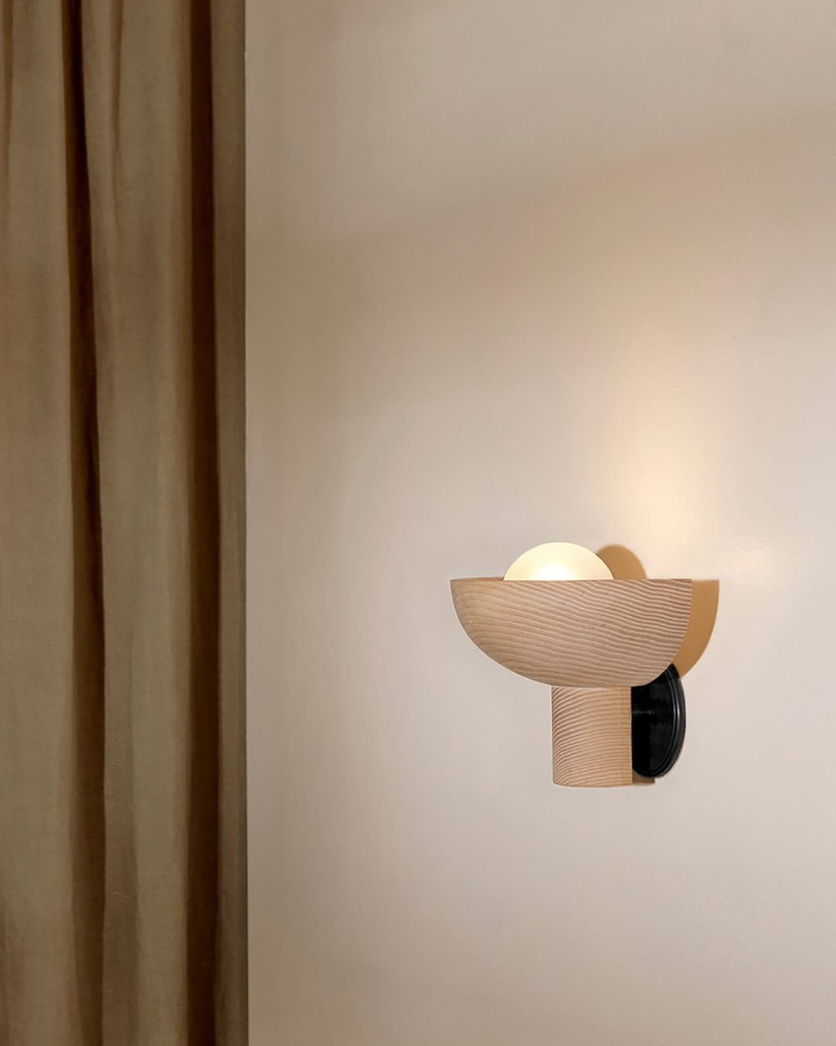 Selene Uplight Wall Light
