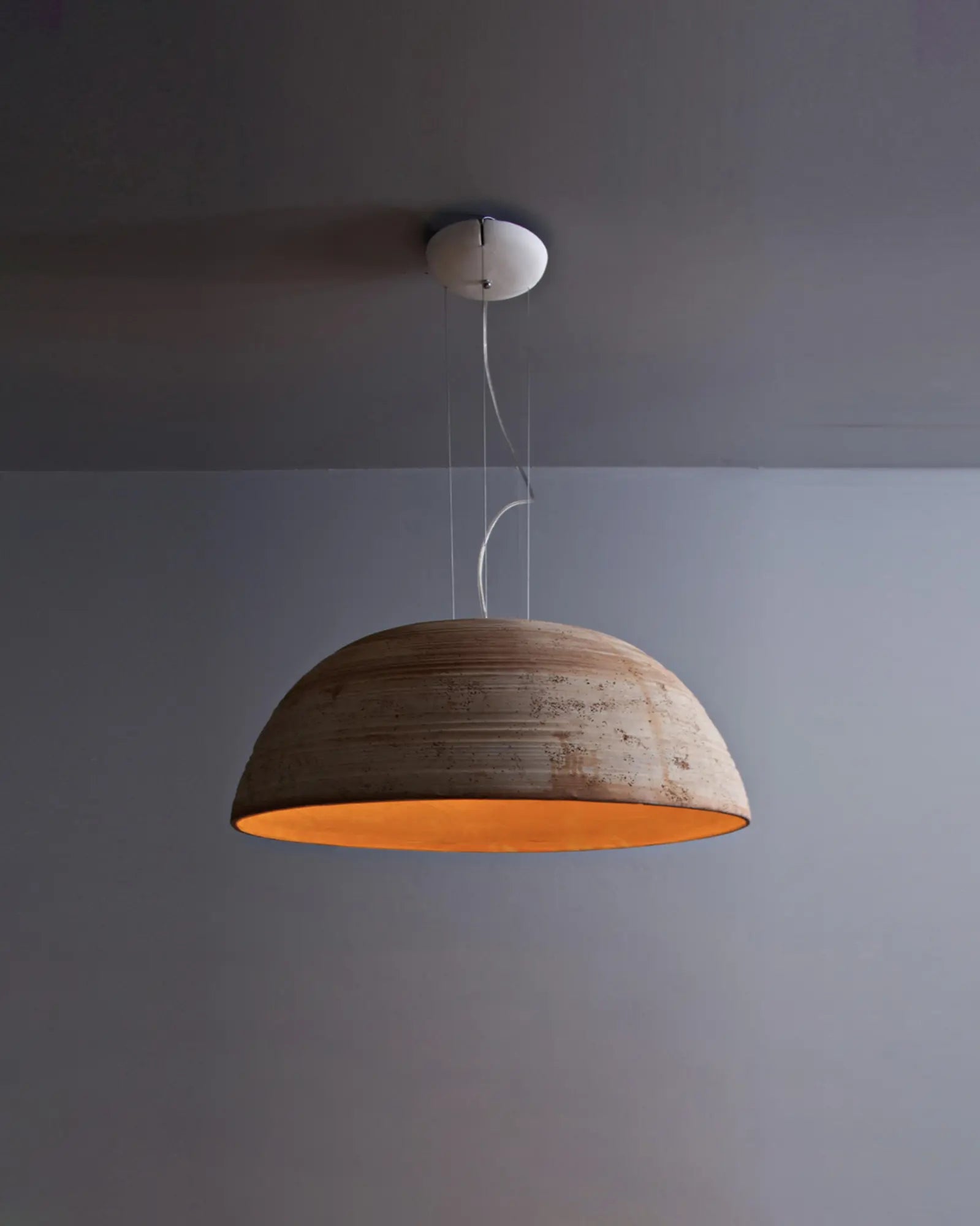 Notorius pendant light