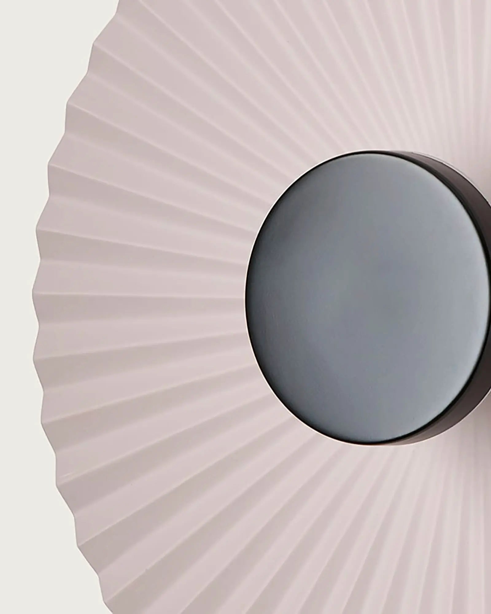 Osion contemporary wavy circular shade with metal detail wall light detail