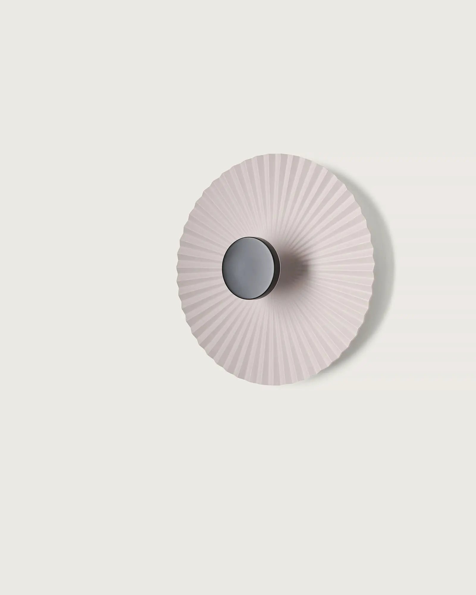 Osion contemporary wavy circular shade with metal detail wall light product photo