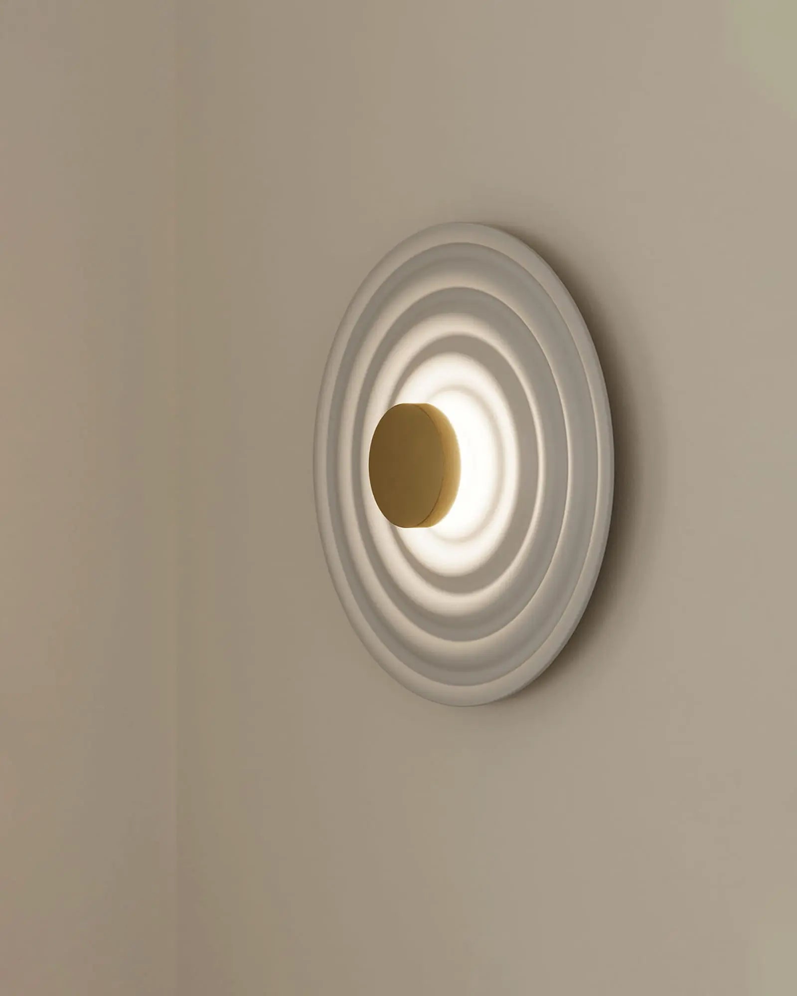 Rang Wall Light