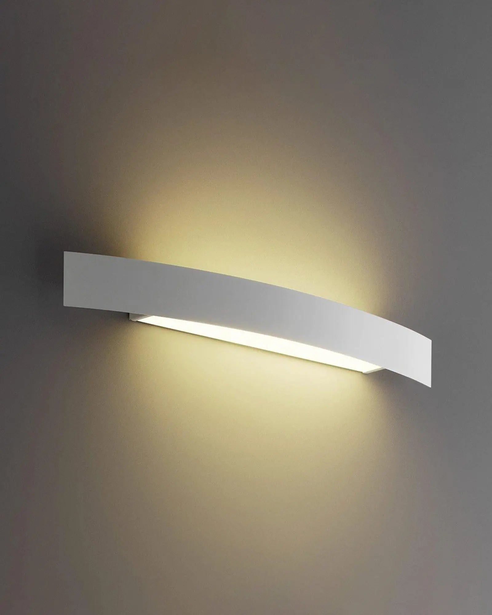 Riga Wall Light