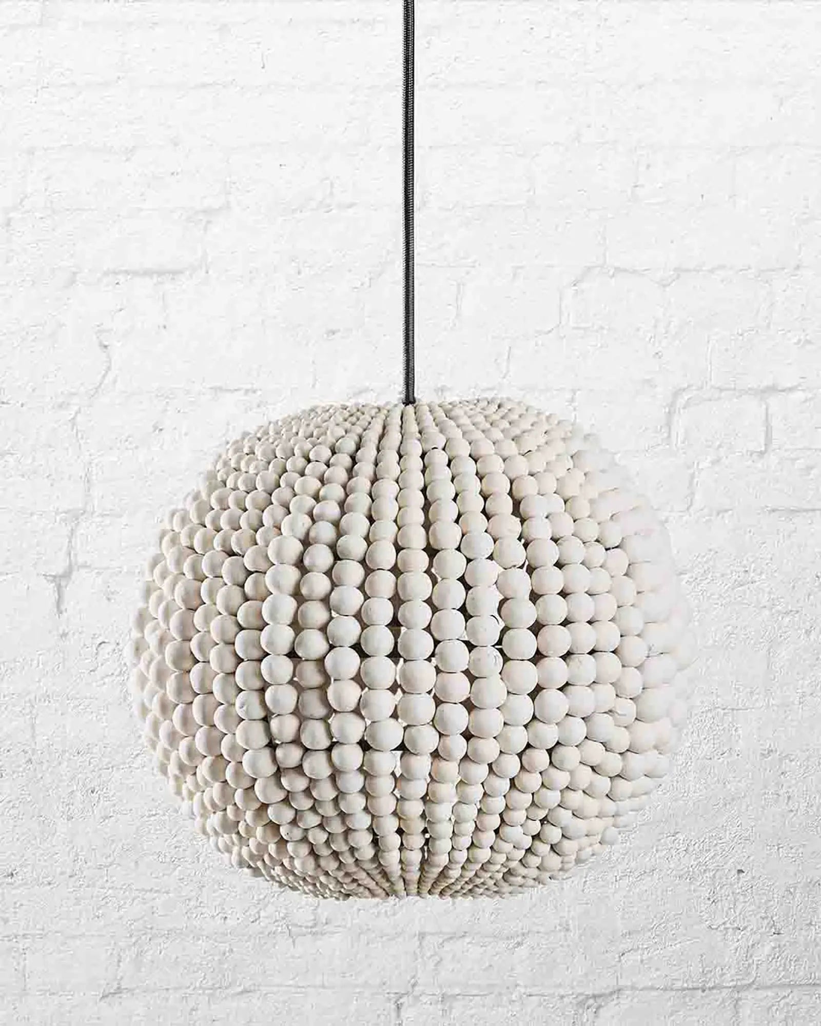 Sphere pendant light