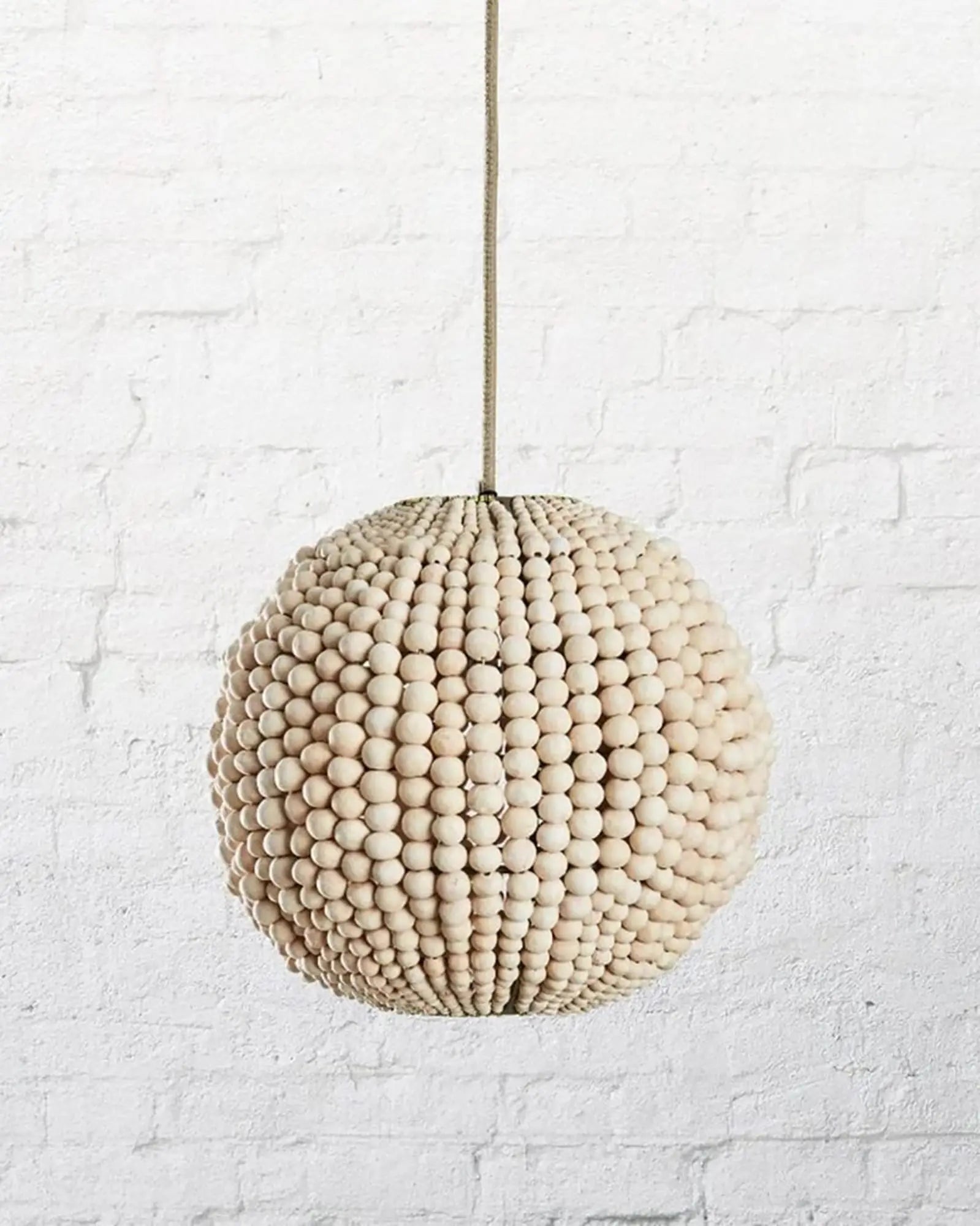 Sphere pendant light