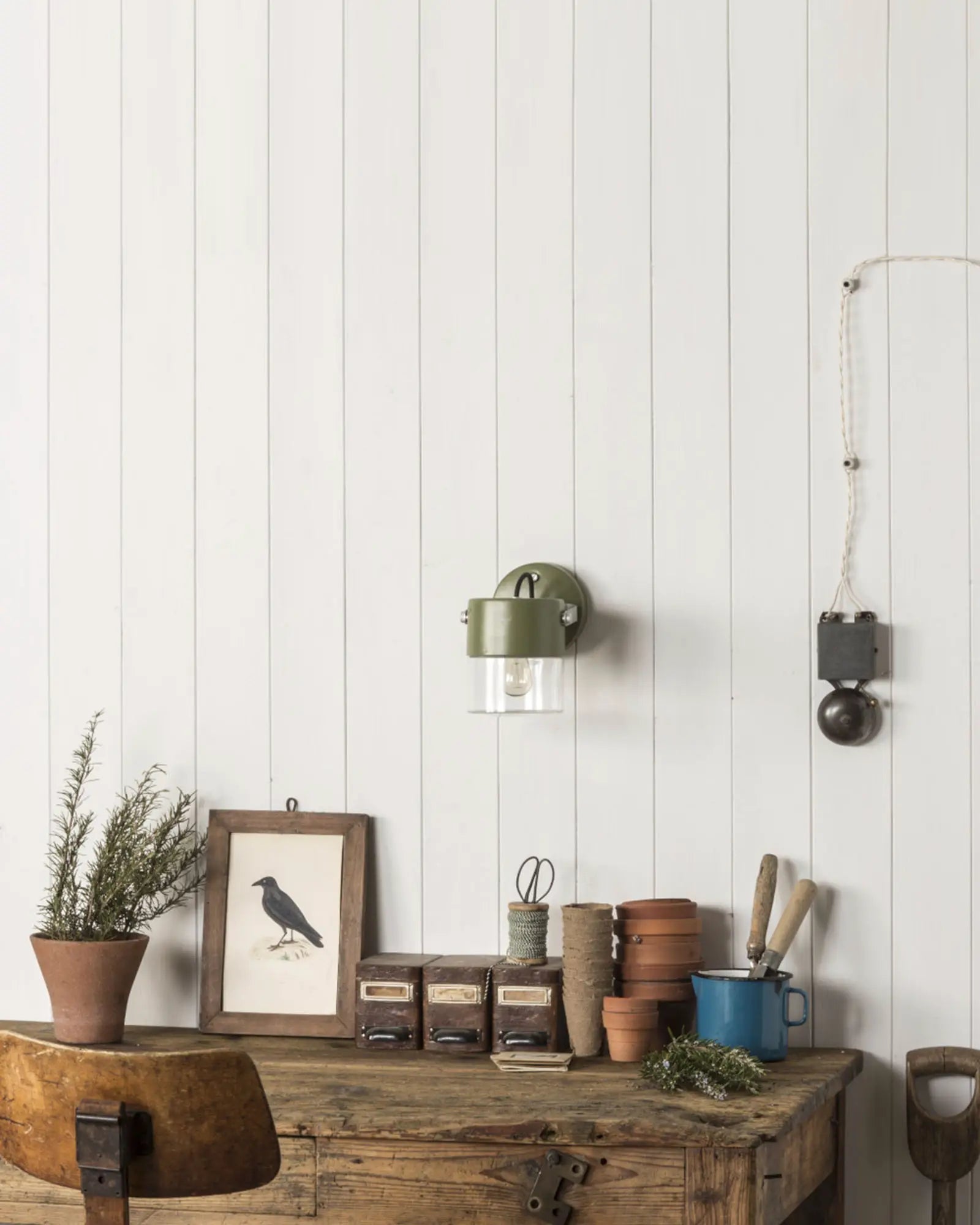Swing wall and downlight