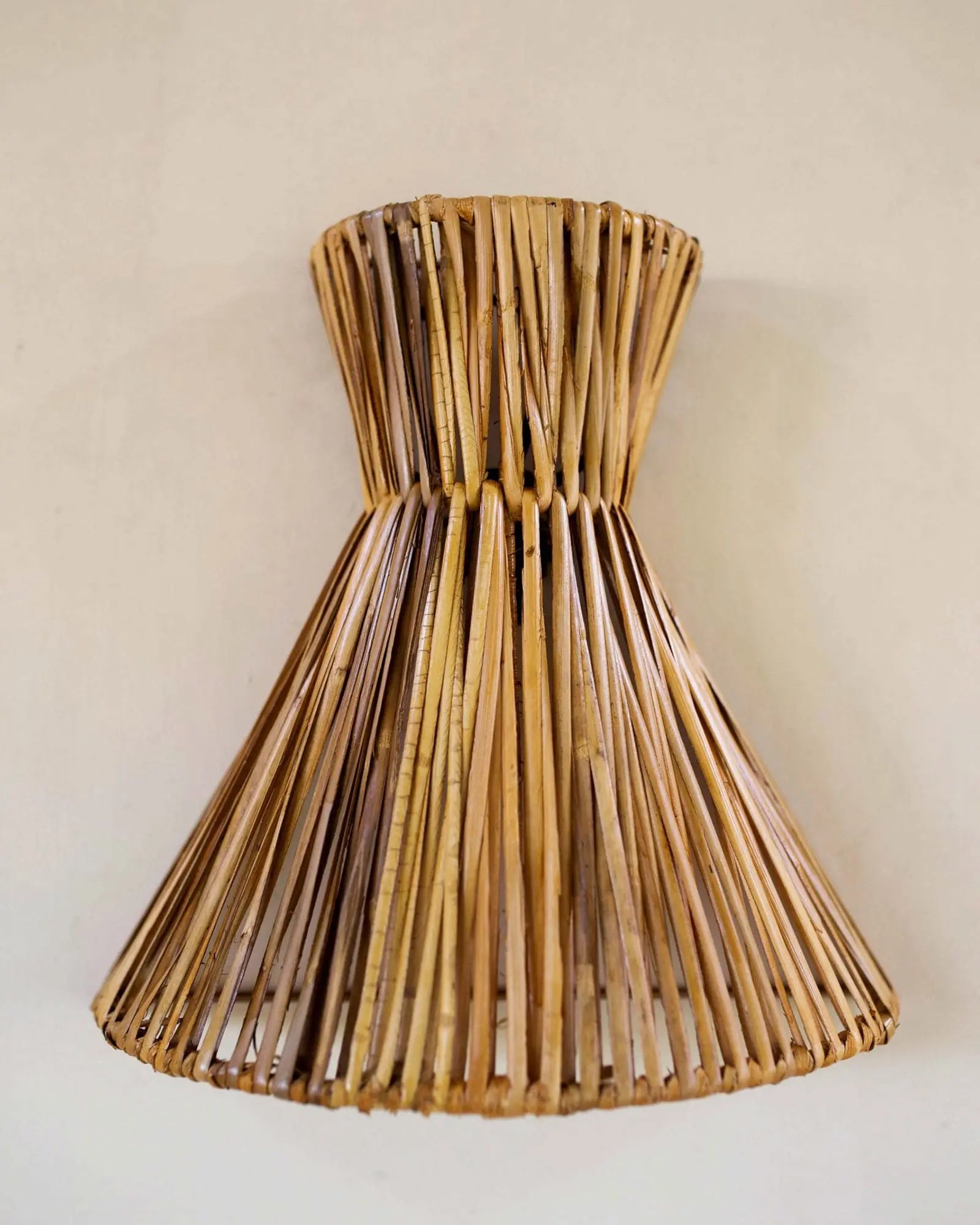 Thaiti wall light