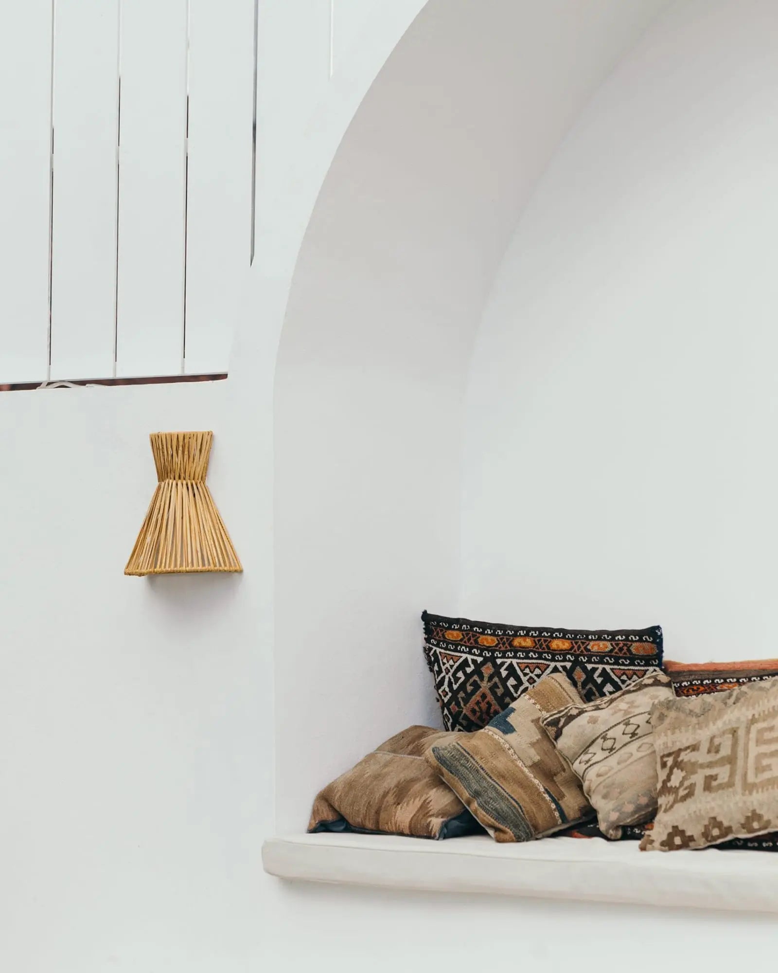 Thaiti wall light