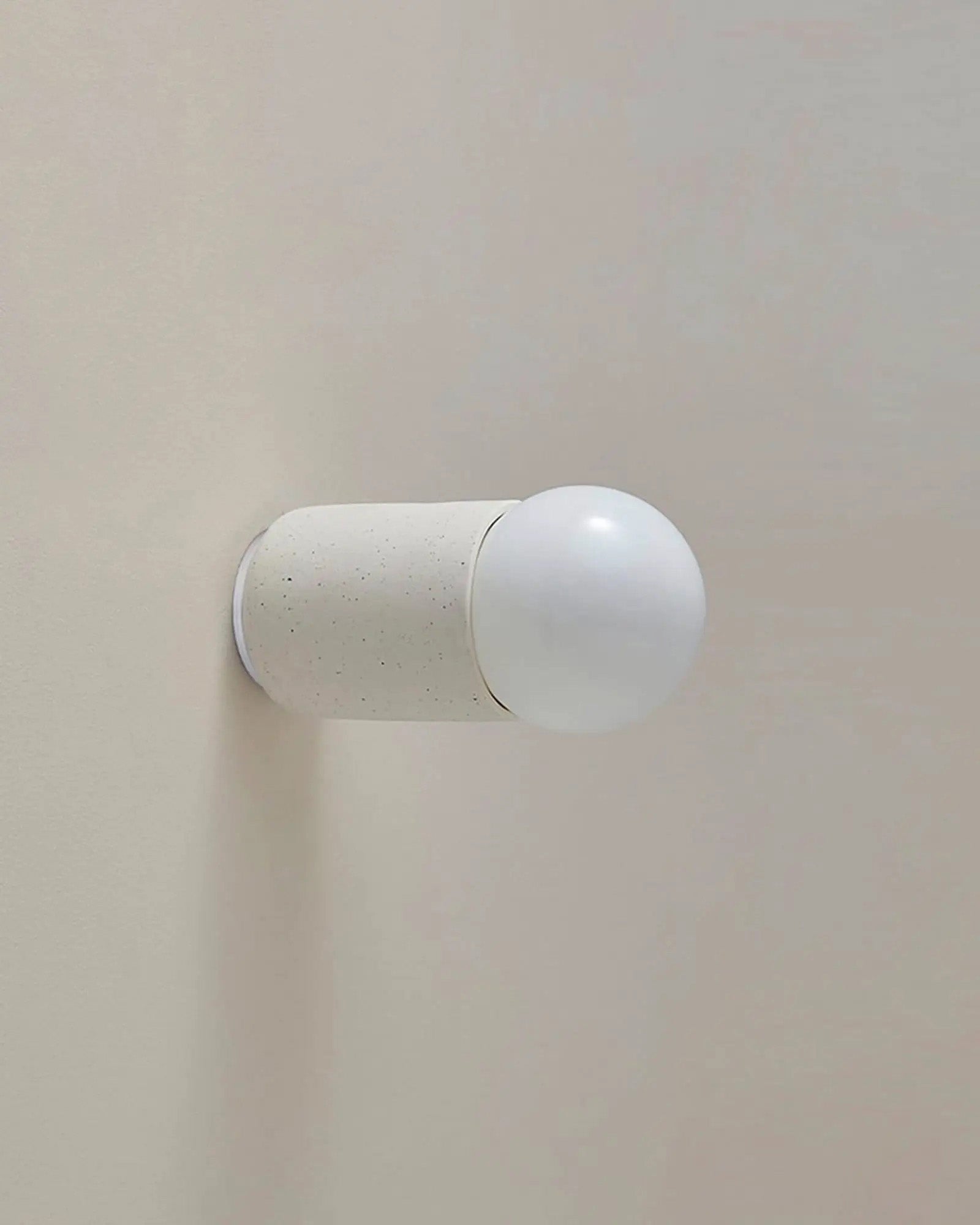 Terra 1 Wall Light