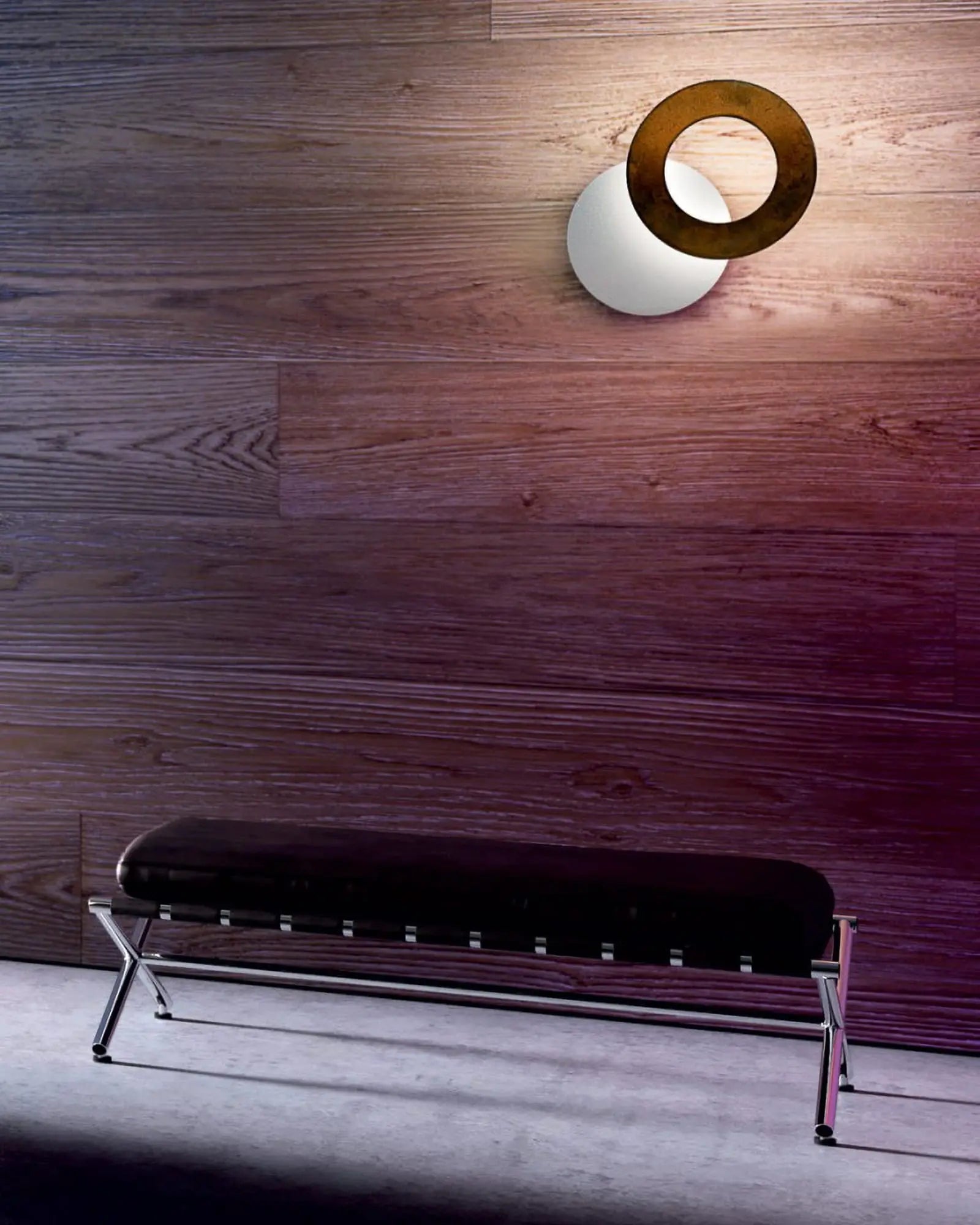 Vera adjustable wall light
