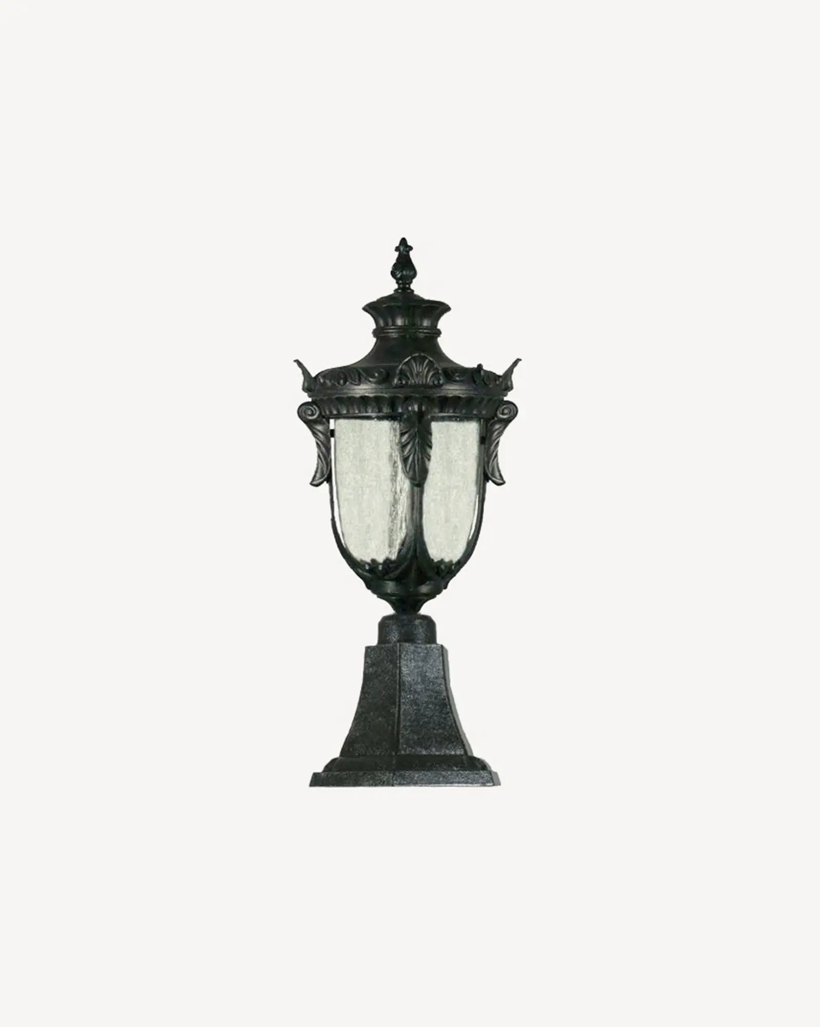 Wellington Pedestal Light