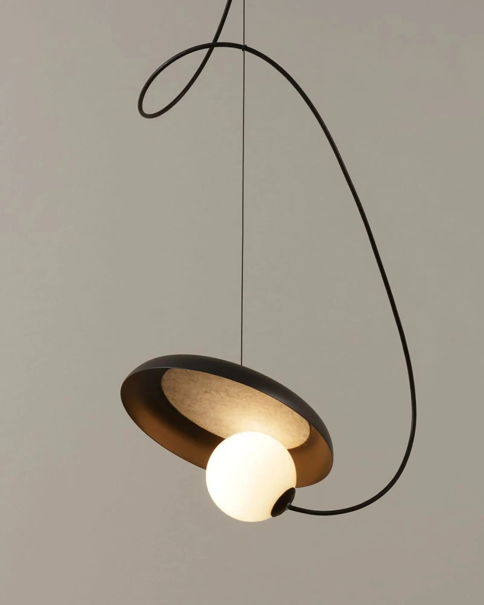 Wire pendant light