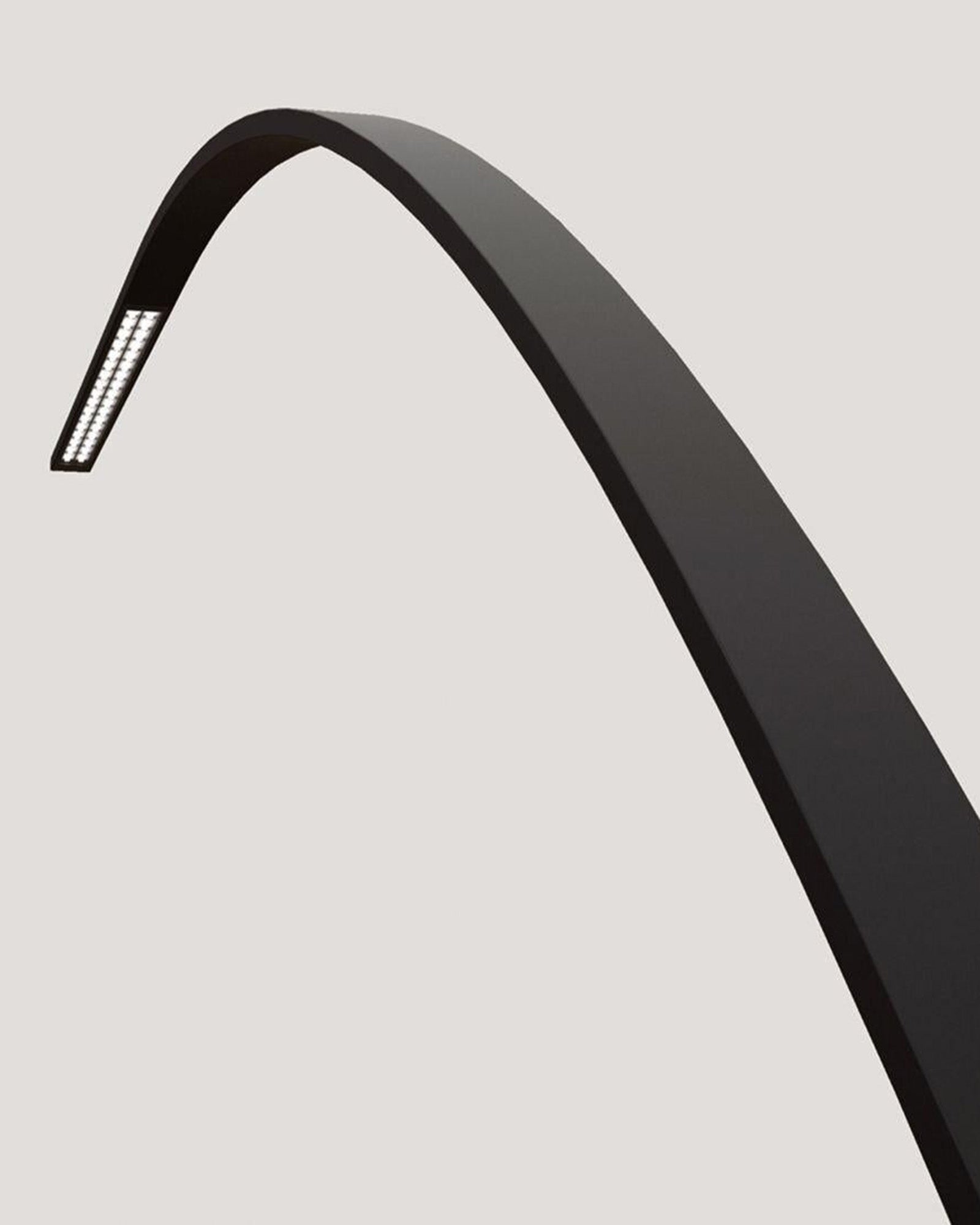 Yumi floor lamp