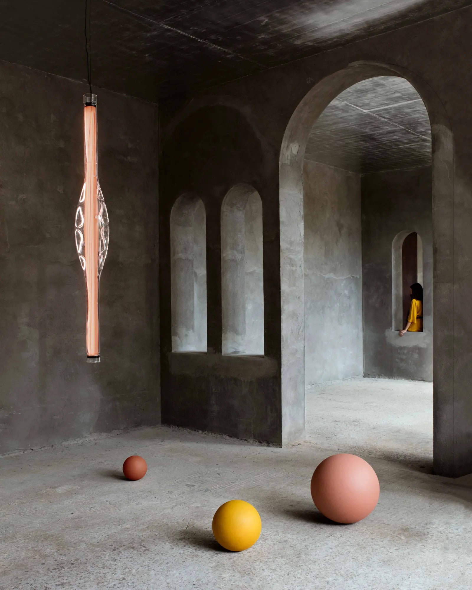 Dune Vertical Pendant Light