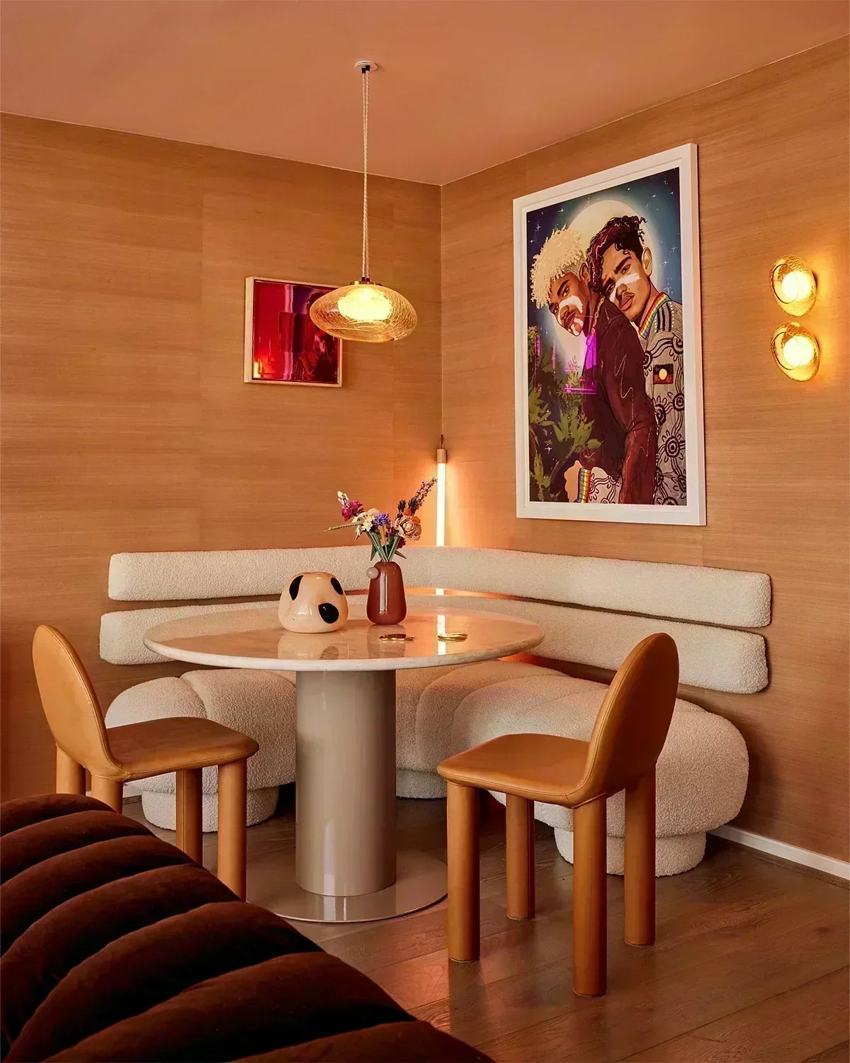 The material makes the meal: how to choose dining lighting ideas