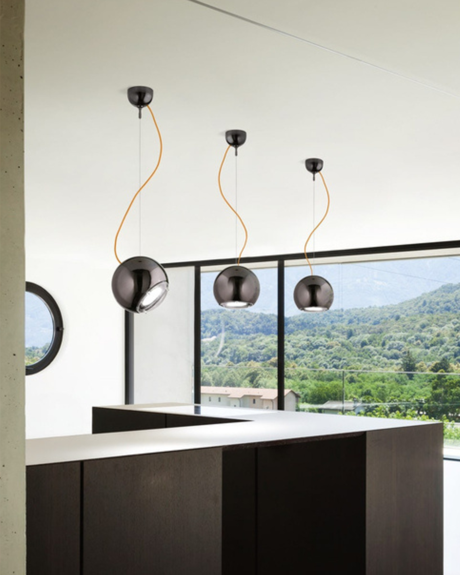 Globo Pendant Light