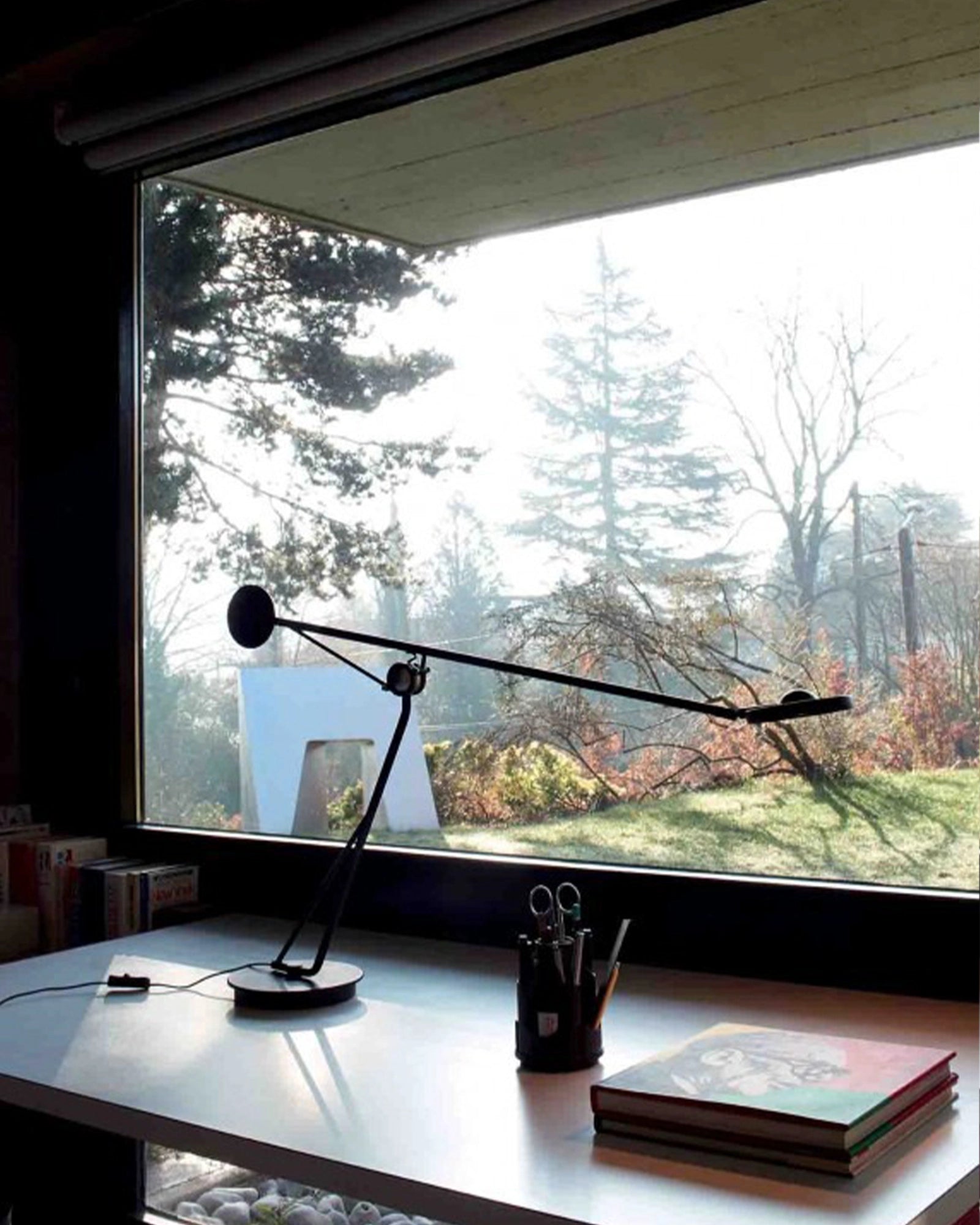 Aaro Table Lamp