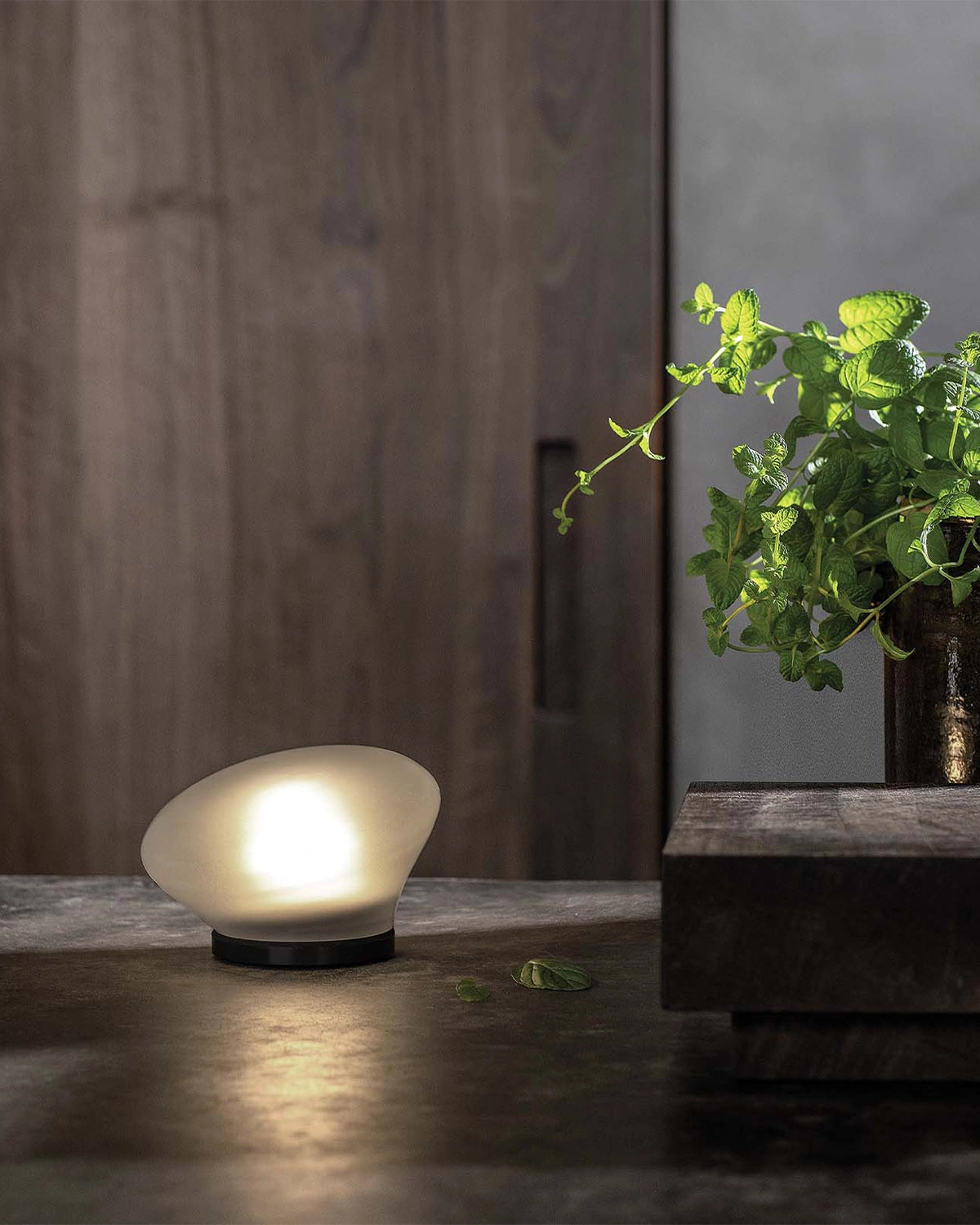 Agua Table Lamp