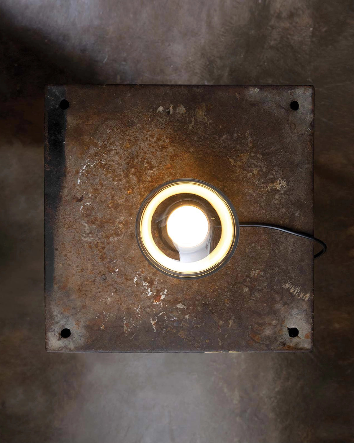 Agua Table Lamp