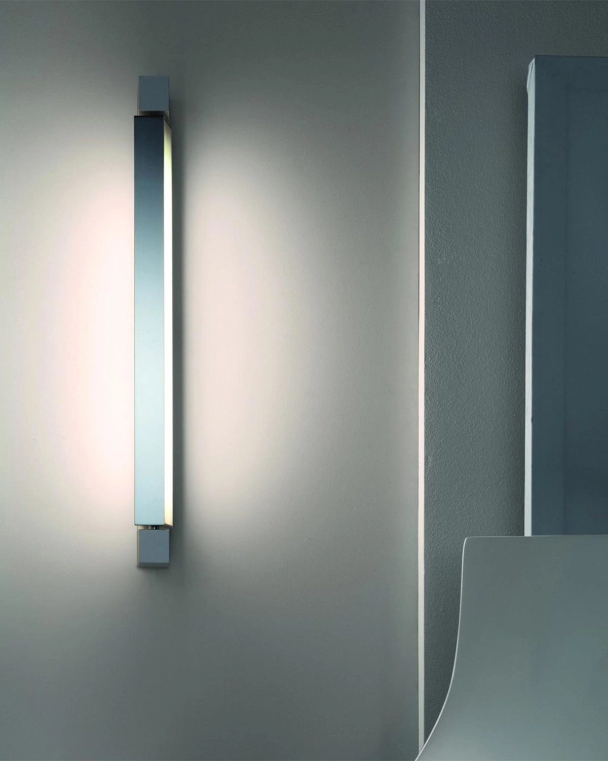 Ara Wall Light