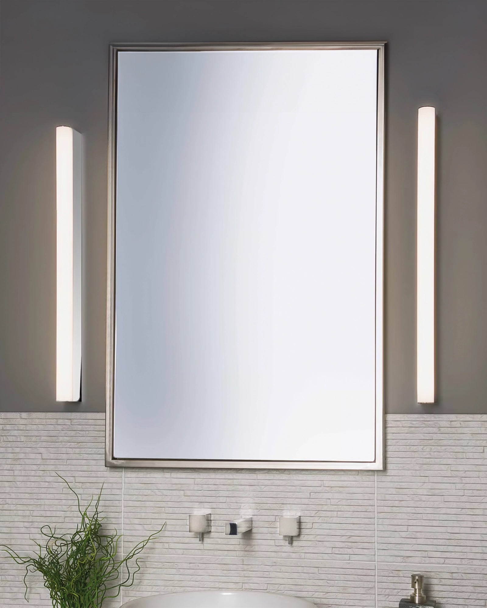 Artemis Wall Light