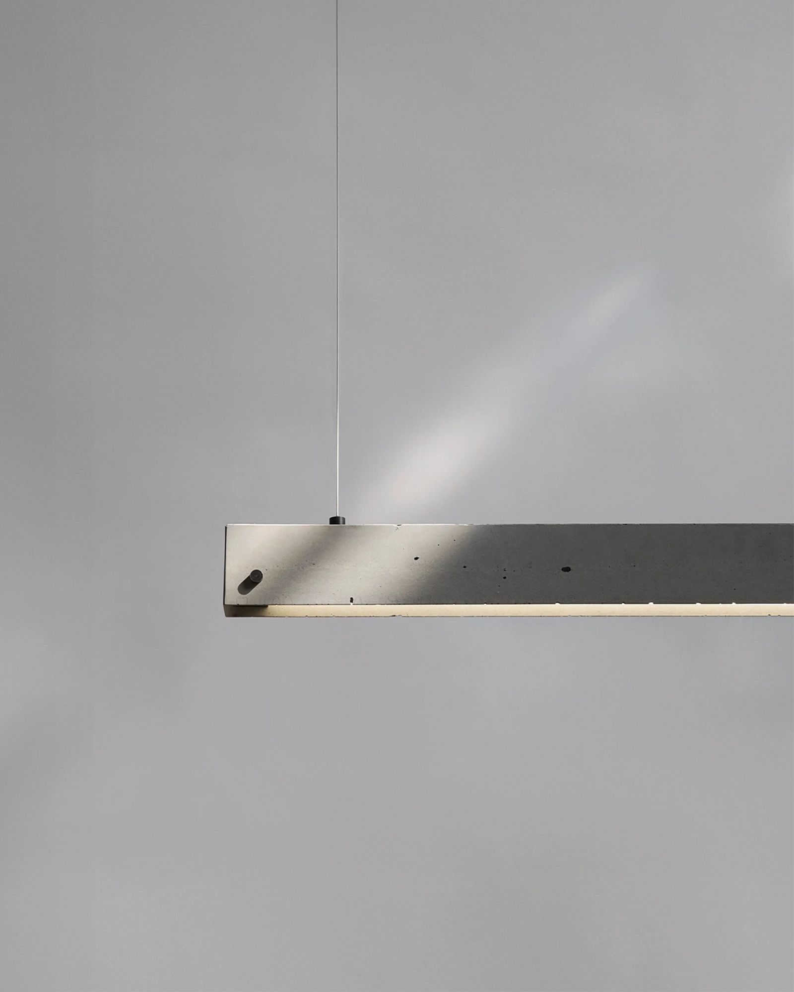 Yi Linear Pendant Light