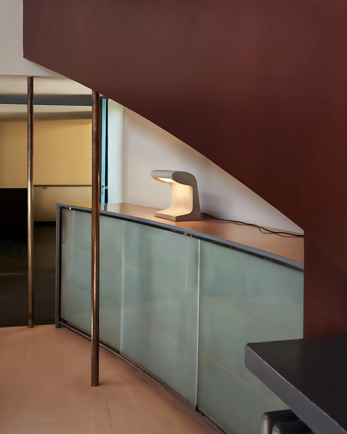 Borne Béton Petite Table Lamp