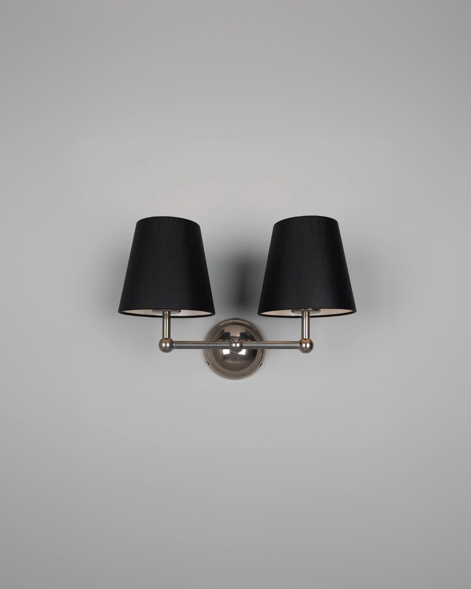 Busan 2lt Wall Light