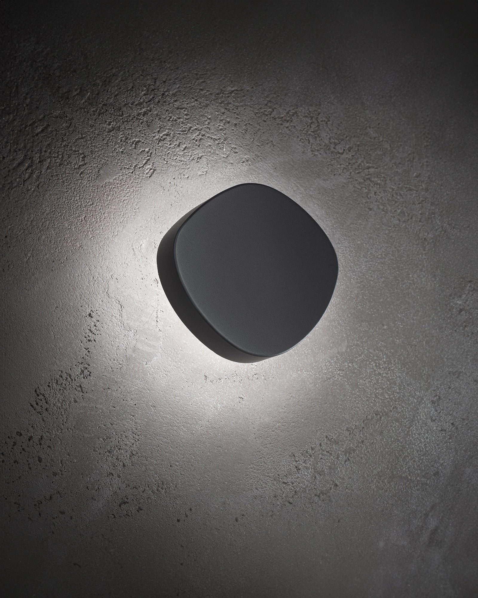 Ciottolo Outdoor Wall Light